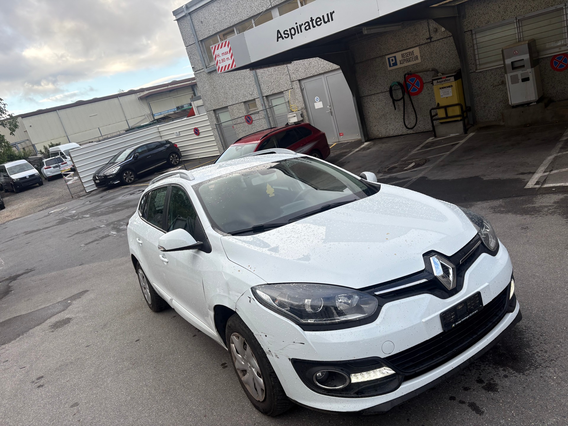 RENAULT Mégane Grandtour 1.5 dCi Bose EDC-image-2