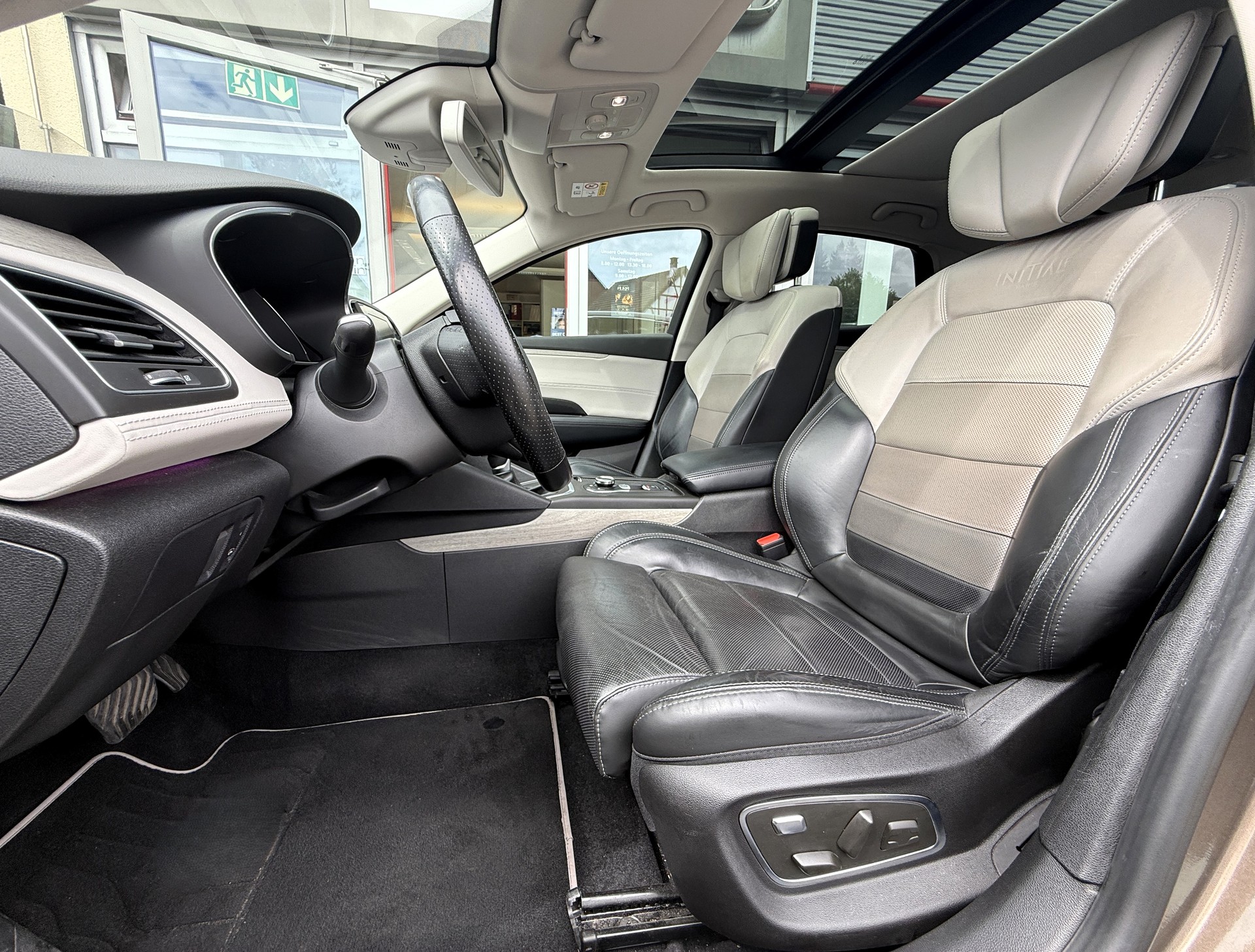 RENAULT Talisman 1.6 TCe Initiale EDC-image-15