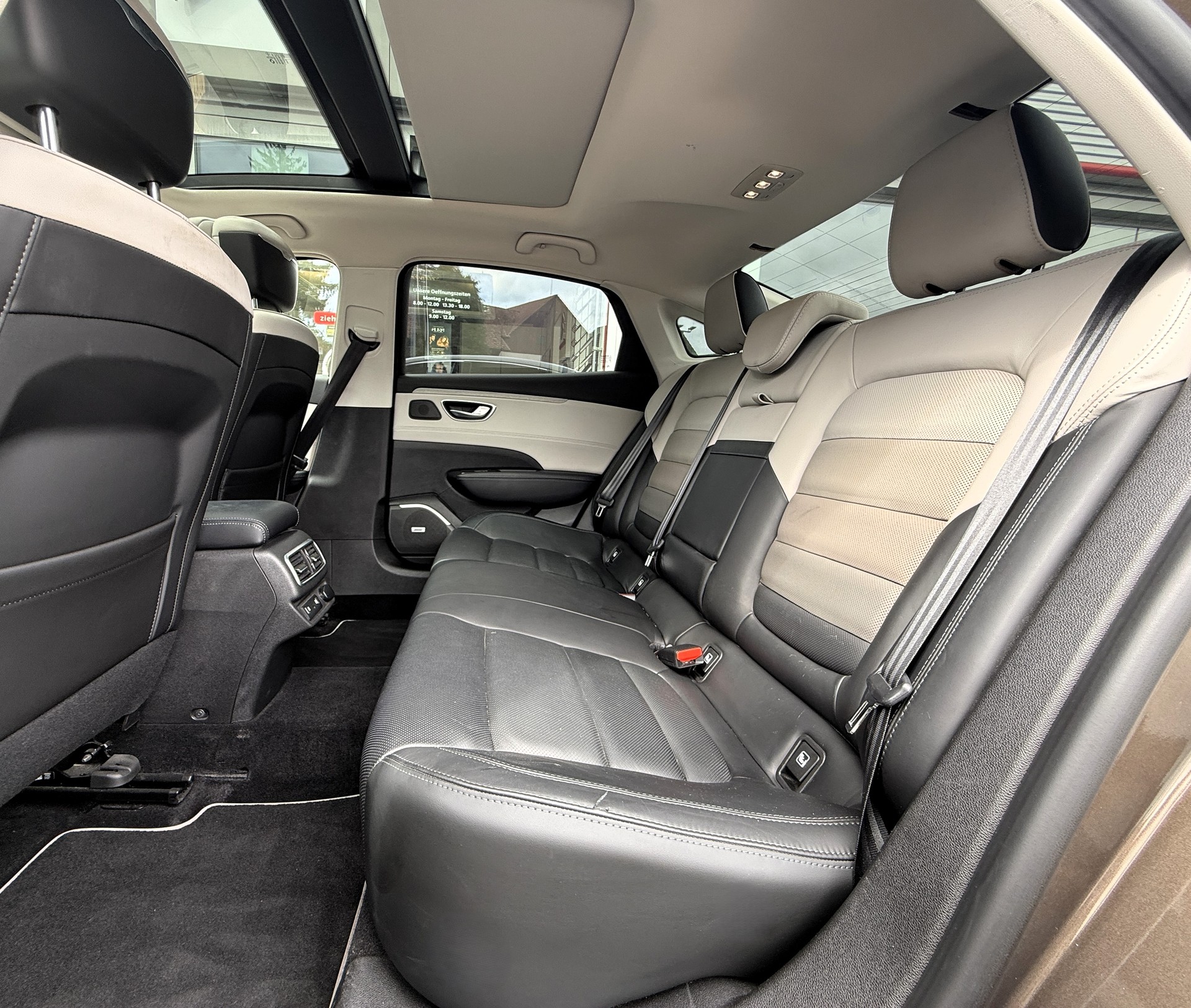 RENAULT Talisman 1.6 TCe Initiale EDC-image-8