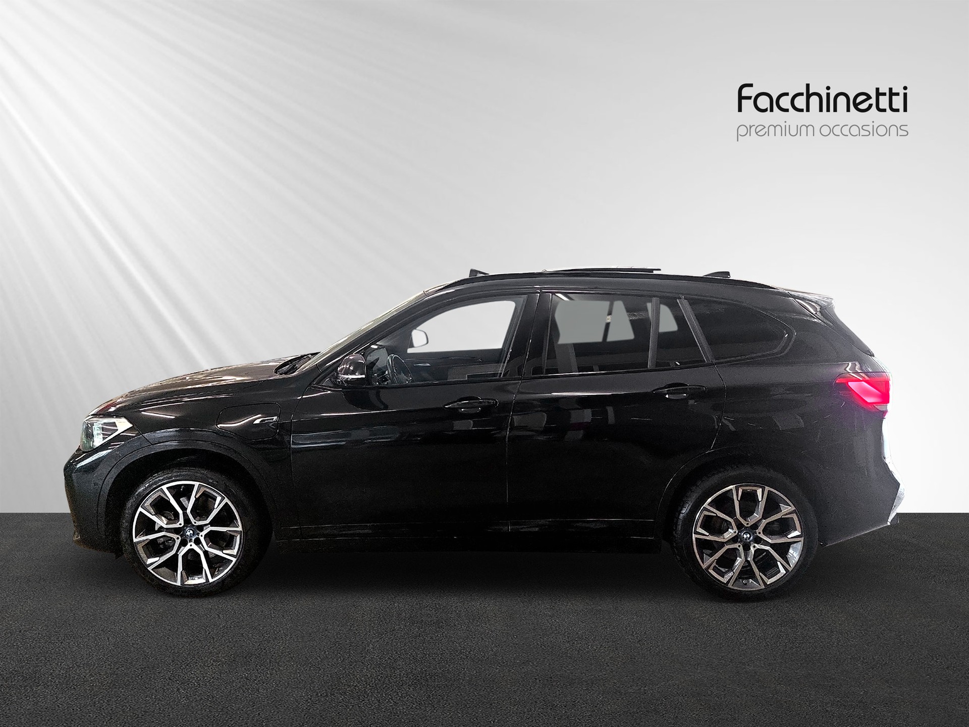 BMW X1 xDrive 25e M Sport Steptronic-image-1
