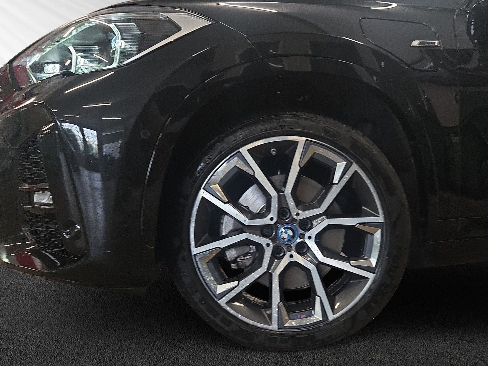 BMW X1 xDrive 25e M Sport Steptronic-image-8