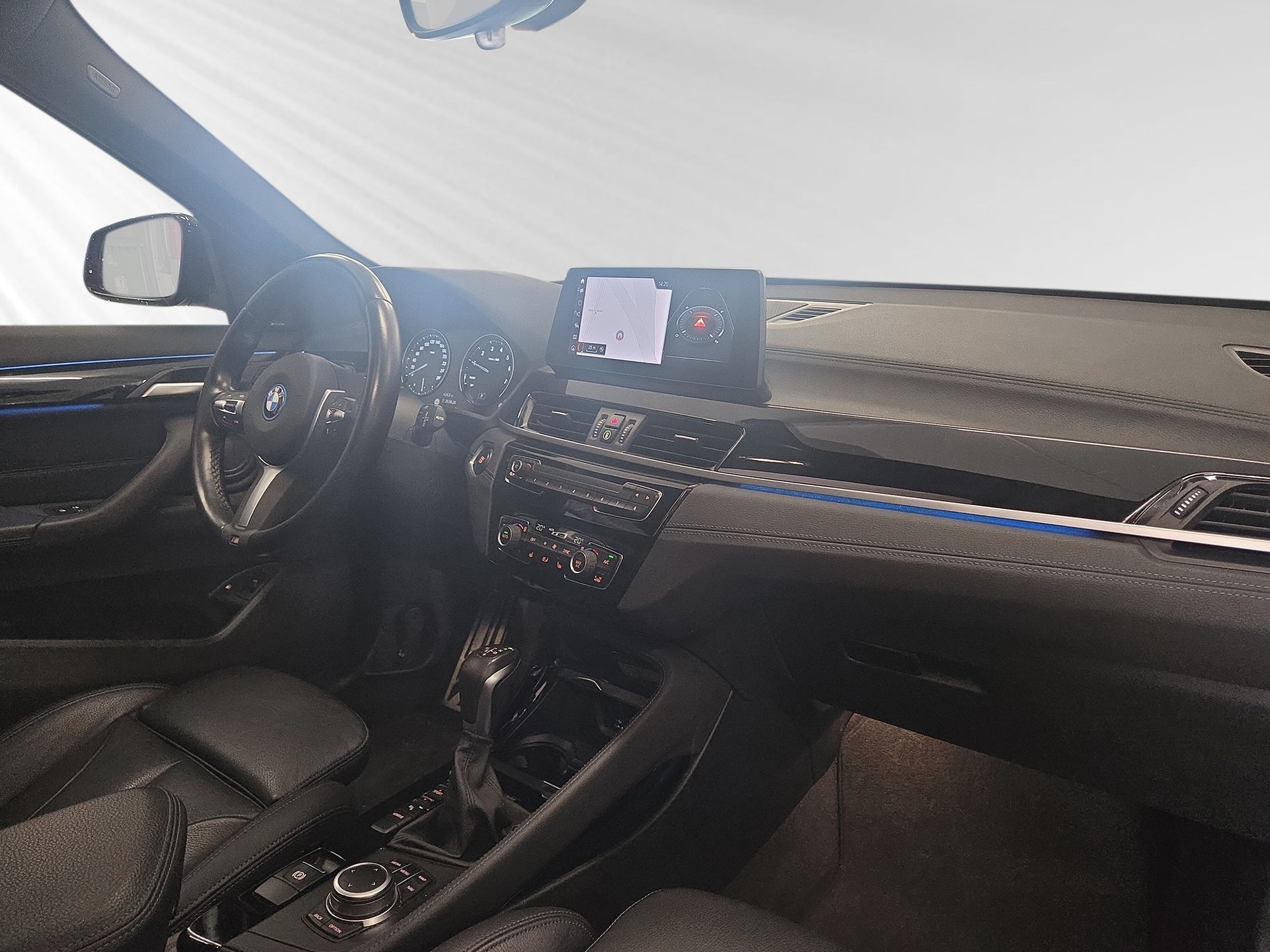 BMW X1 xDrive 25e M Sport Steptronic-image-4
