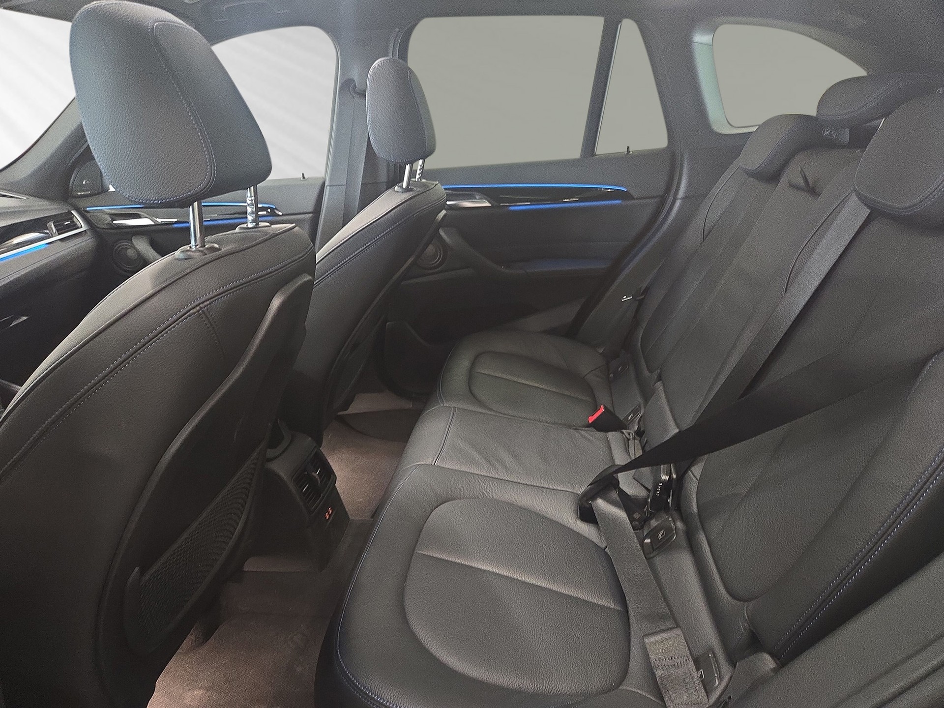 BMW X1 xDrive 25e M Sport Steptronic-image-6