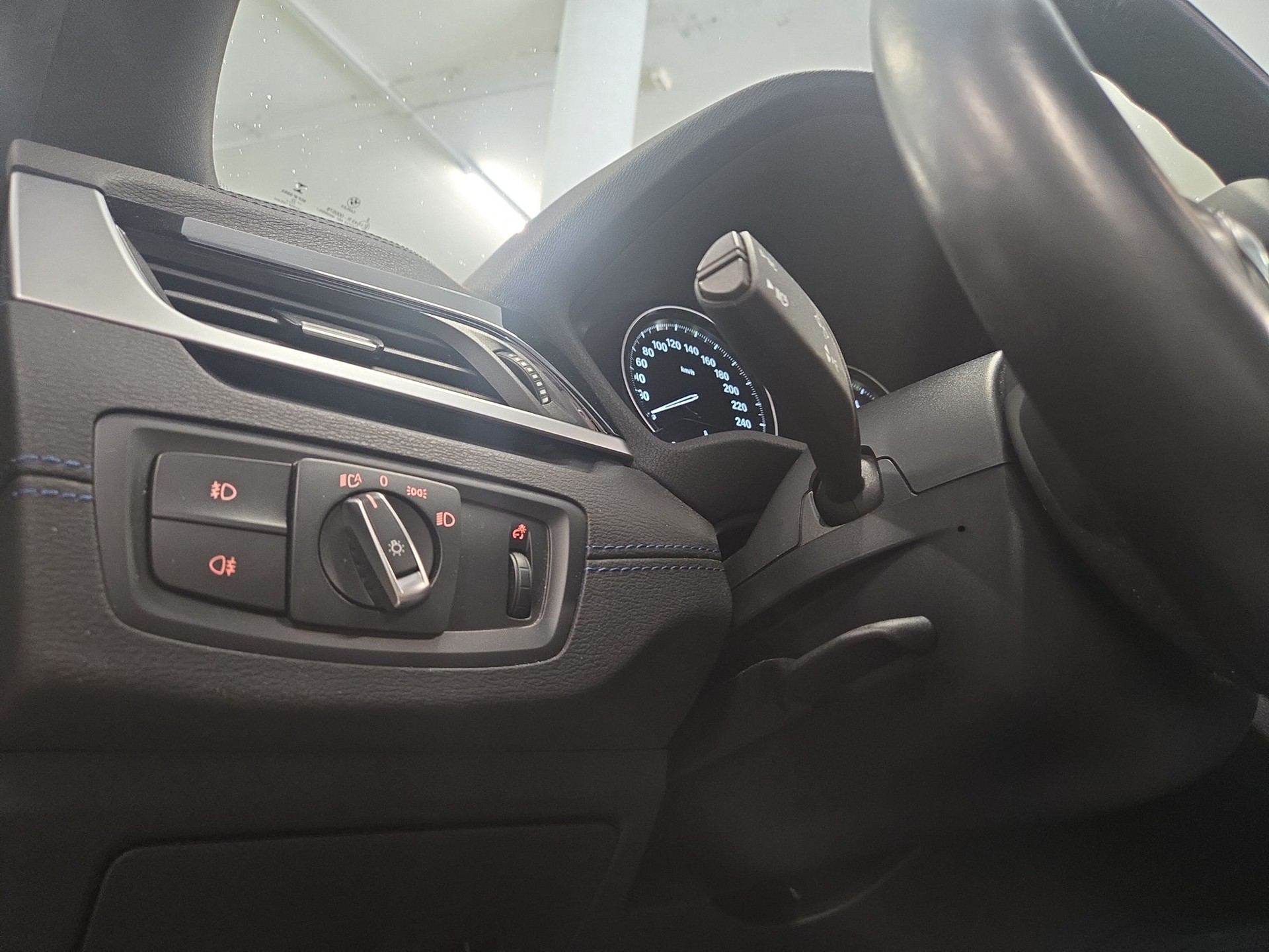 BMW X1 xDrive 25e M Sport Steptronic-image-19