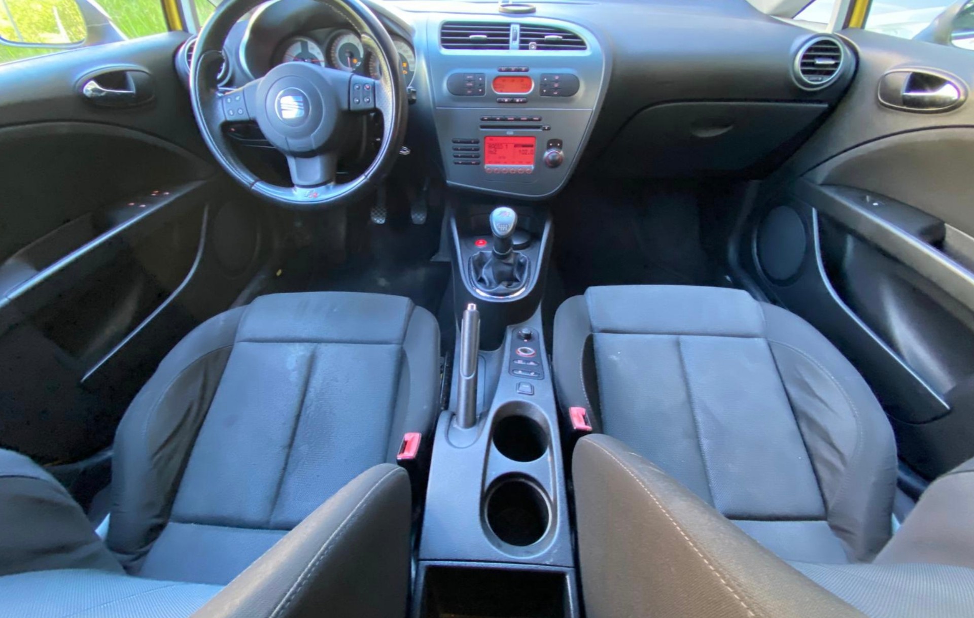 SEAT Leon 2.0 TDI FR-image-7