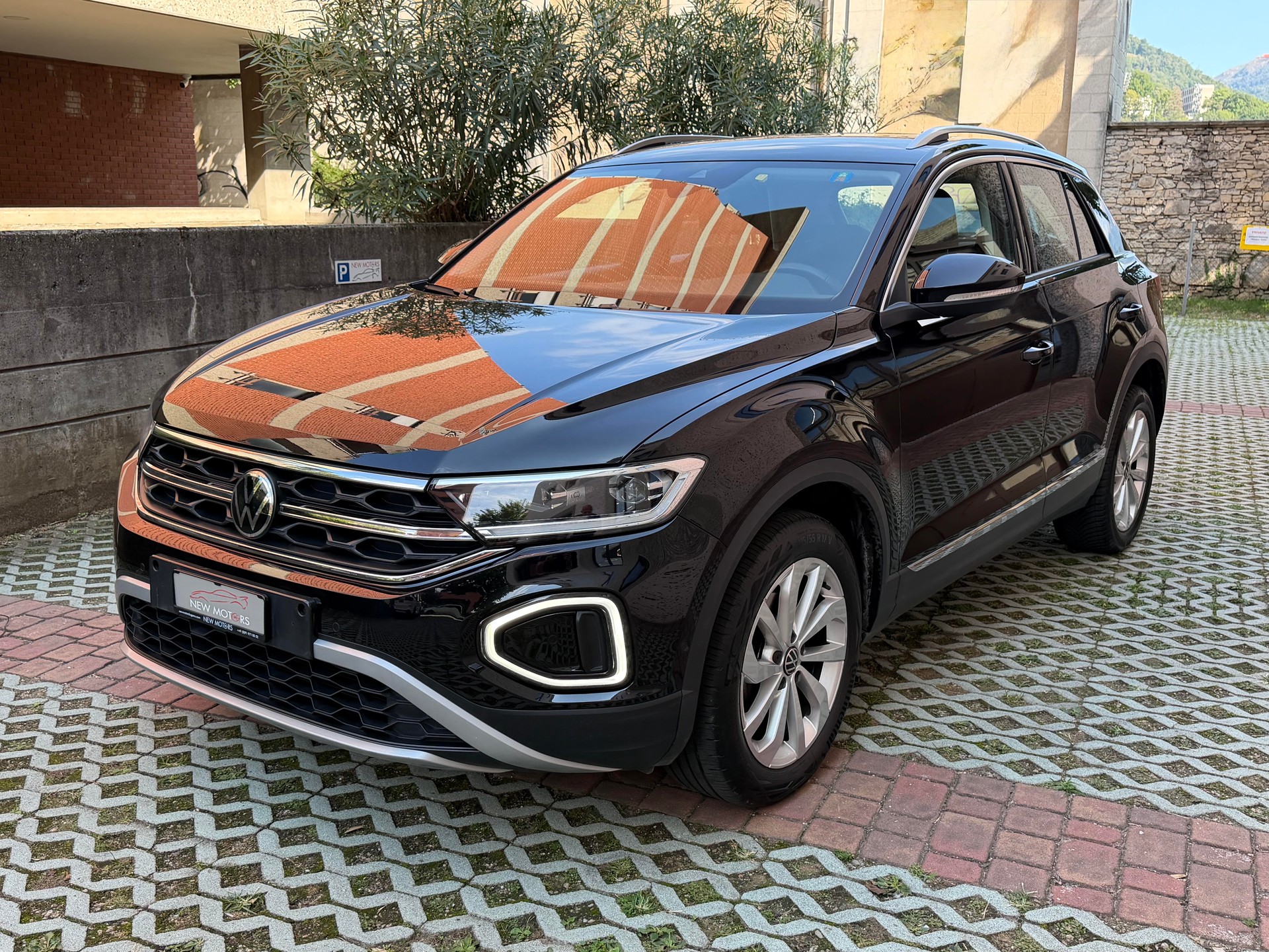 VW T-Roc Cabriolet 1.5 TSI EVO Advance DSG-image-1