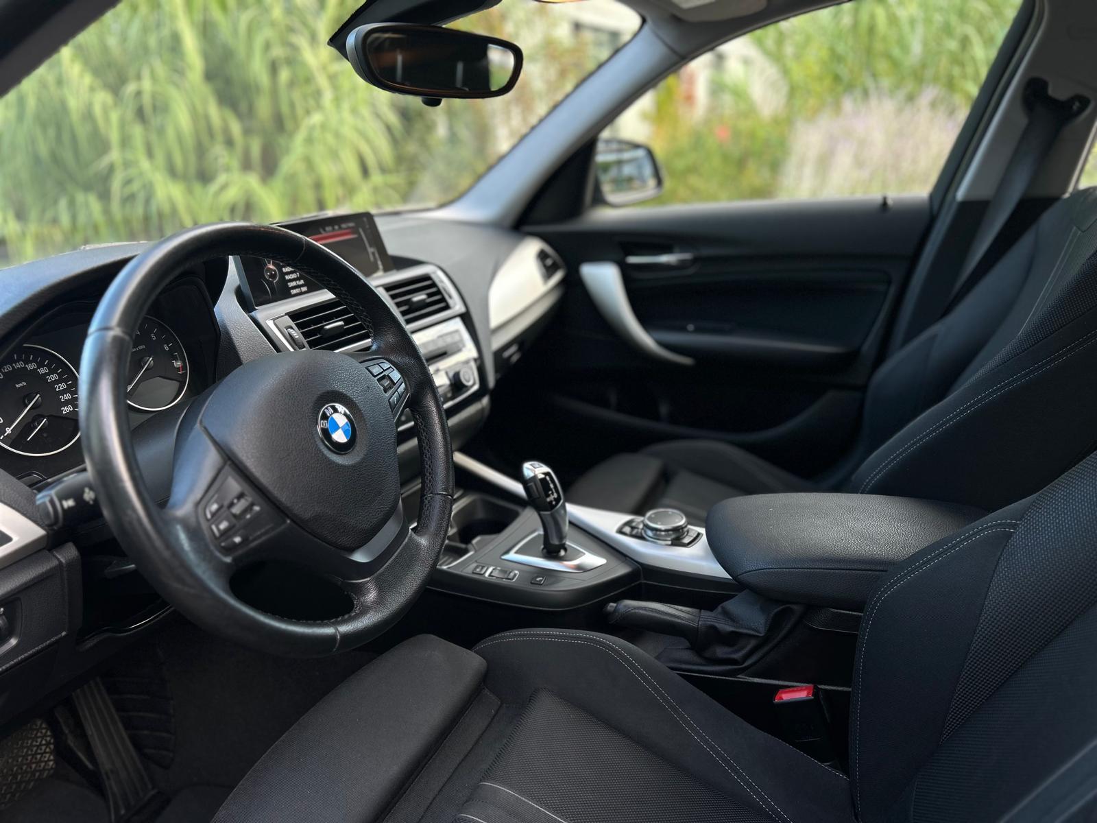 BMW 118i-image-9