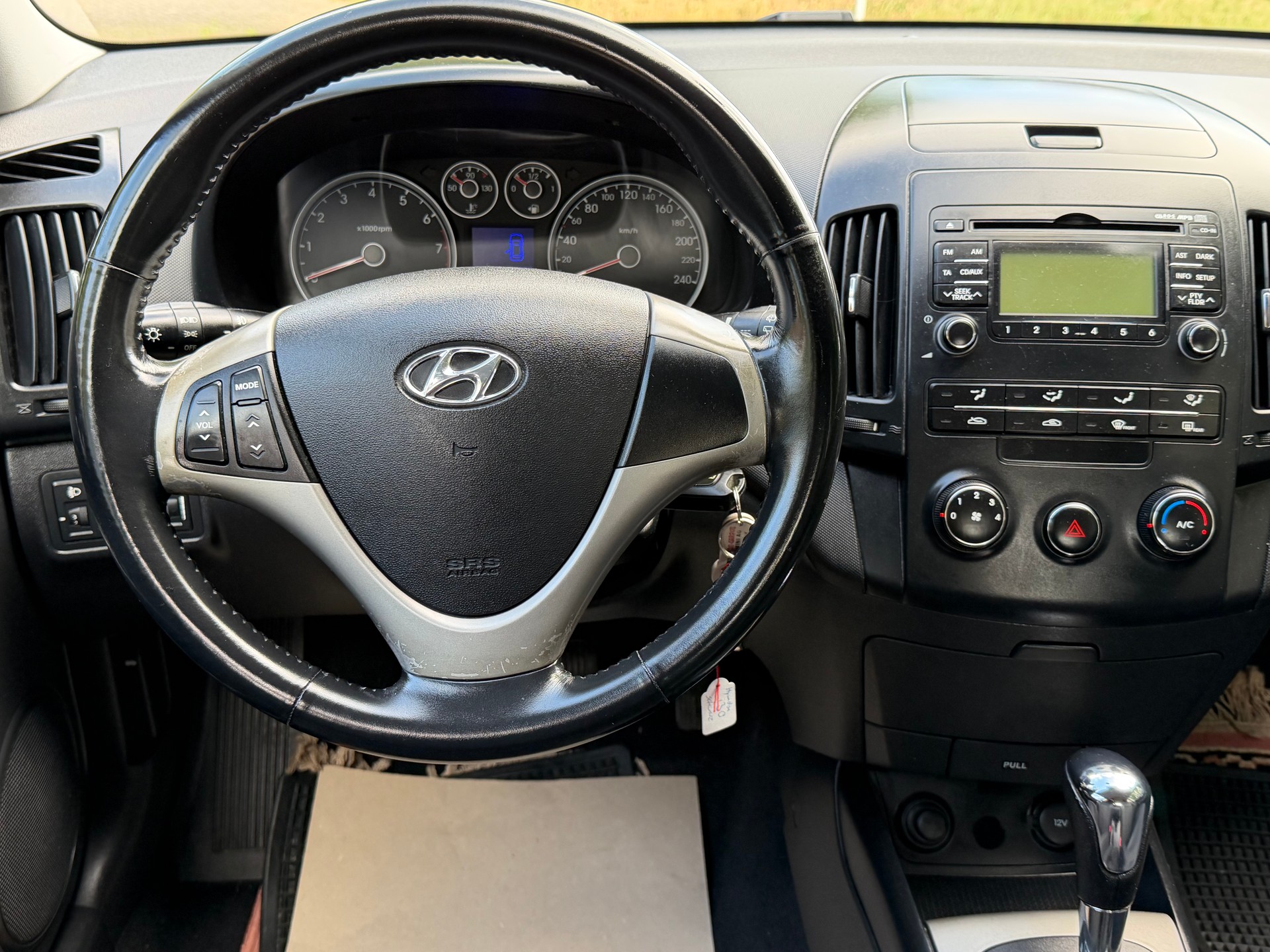 HYUNDAI i30 Wagon 1.6 Style Automatic-image-11