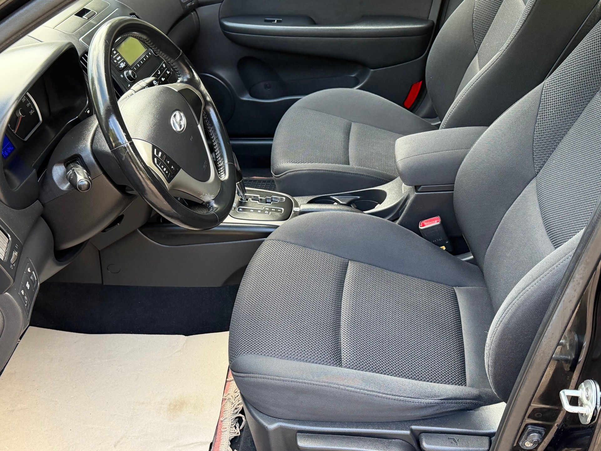 HYUNDAI i30 Wagon 1.6 Style Automatic-image-9