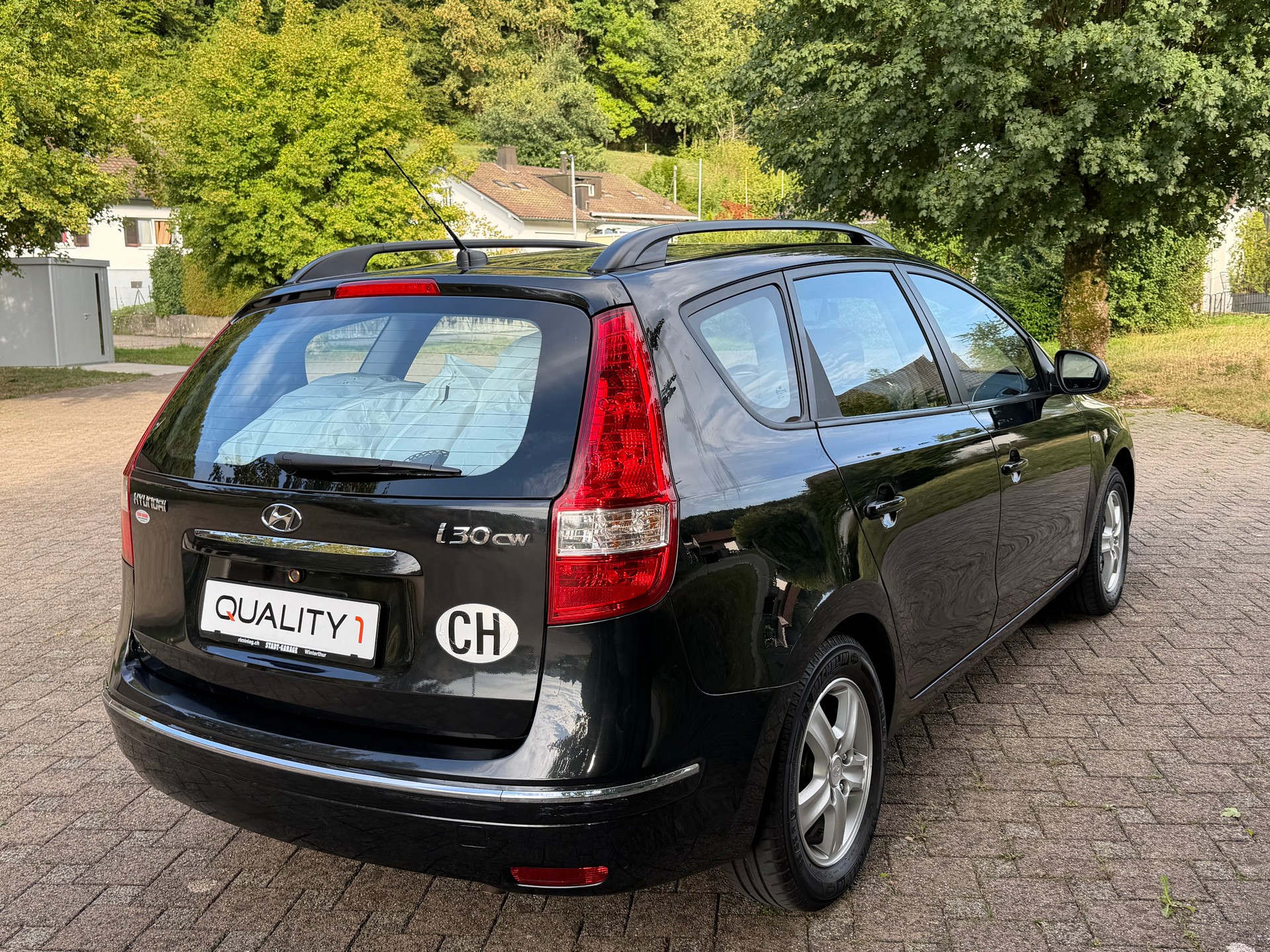 HYUNDAI i30 Wagon 1.6 Style Automatic-image-4