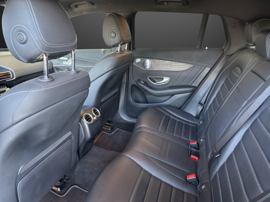 MERCEDES-BENZ EQC 400 AMG Line 4Matic-image-6
