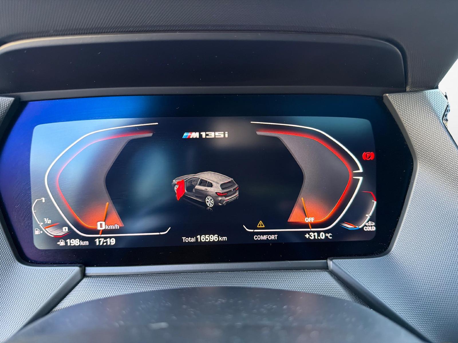 BMW M135i xDrive-image-13