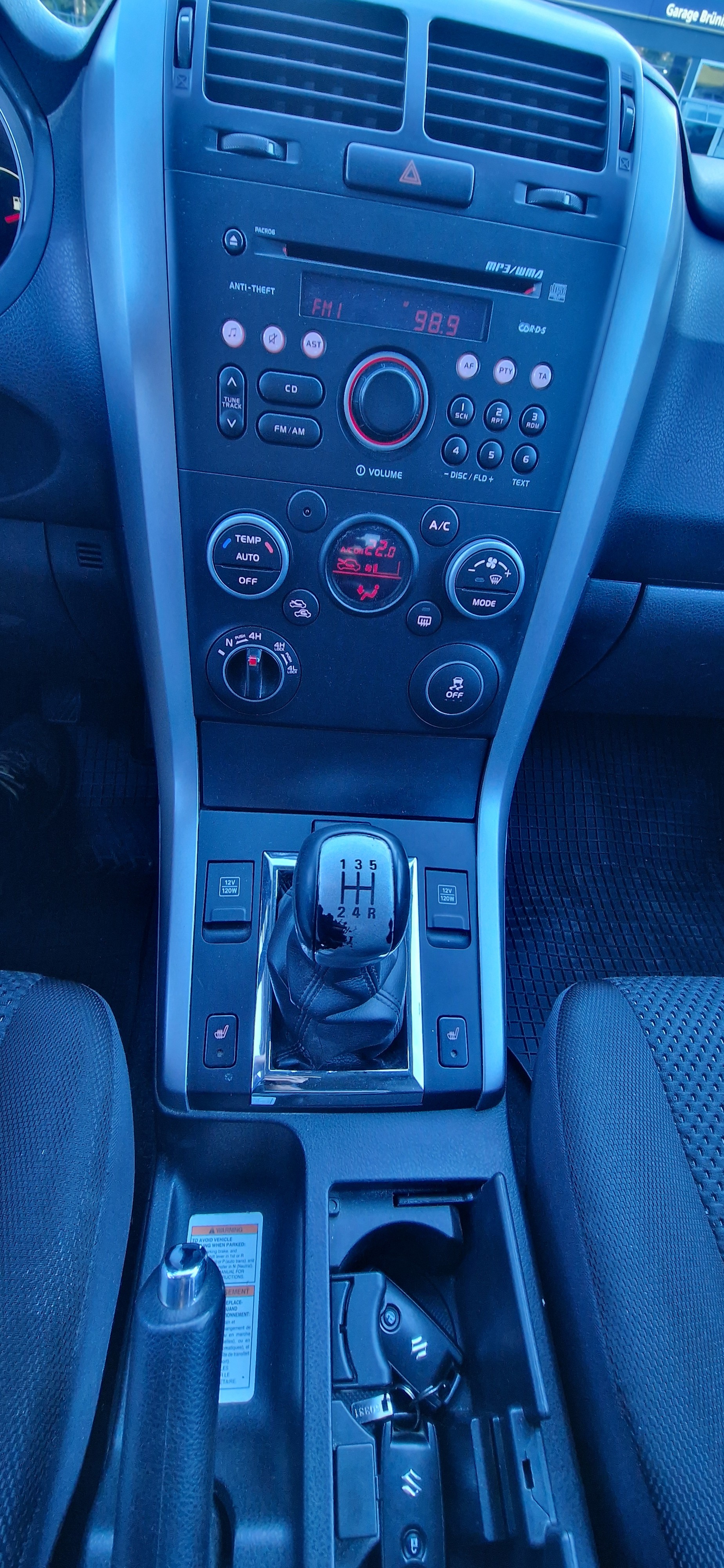 SUZUKI Grand Vitara 2.4 16V GL Top-image-7