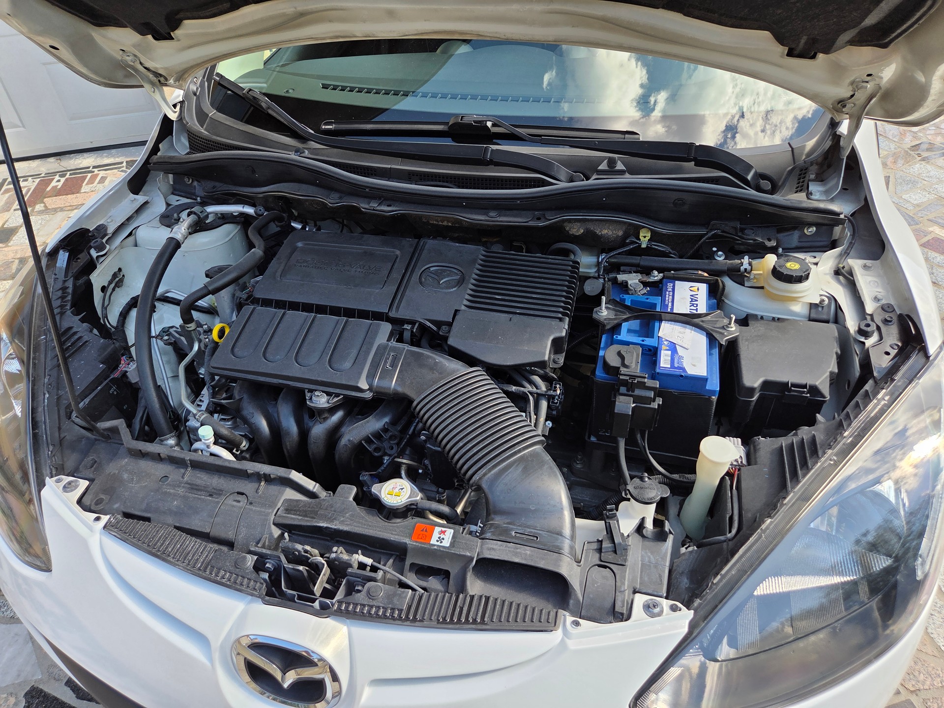MAZDA 1.3 84 MZR Suisse Edition+-image-9