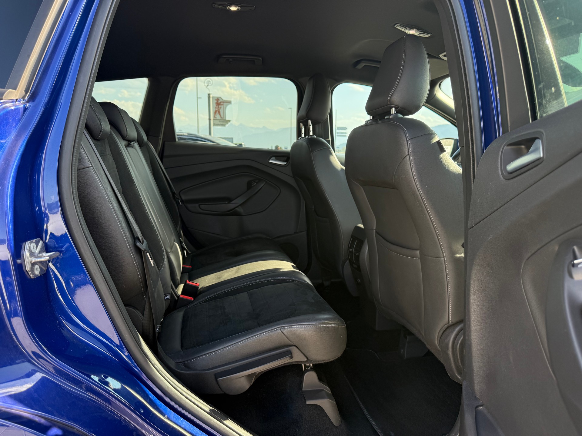 FORD Kuga 1.5 SCTi ST Line 4WD Automatic-image-14