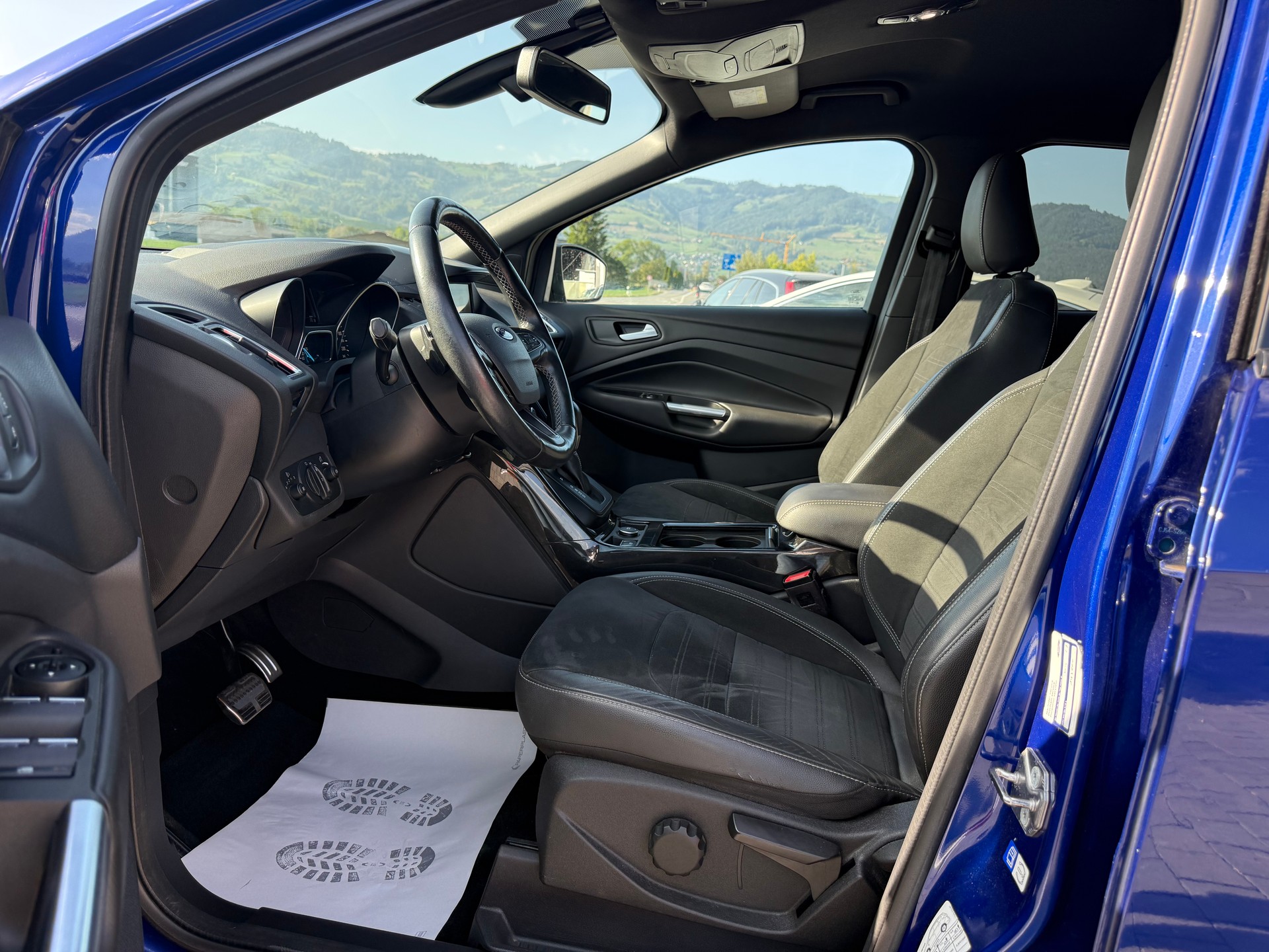 FORD Kuga 1.5 SCTi ST Line 4WD Automatic-image-9