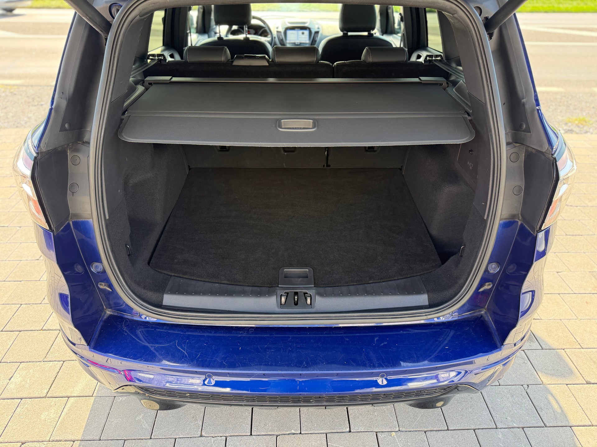 FORD Kuga 1.5 SCTi ST Line 4WD Automatic-image-7