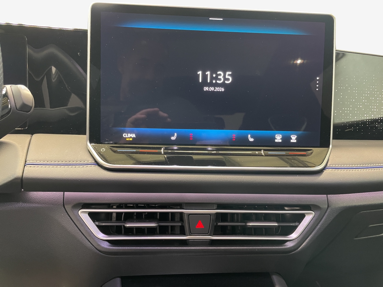 VW Tiguan 2.0 TSI DSG R-Line 4Motion-image-10