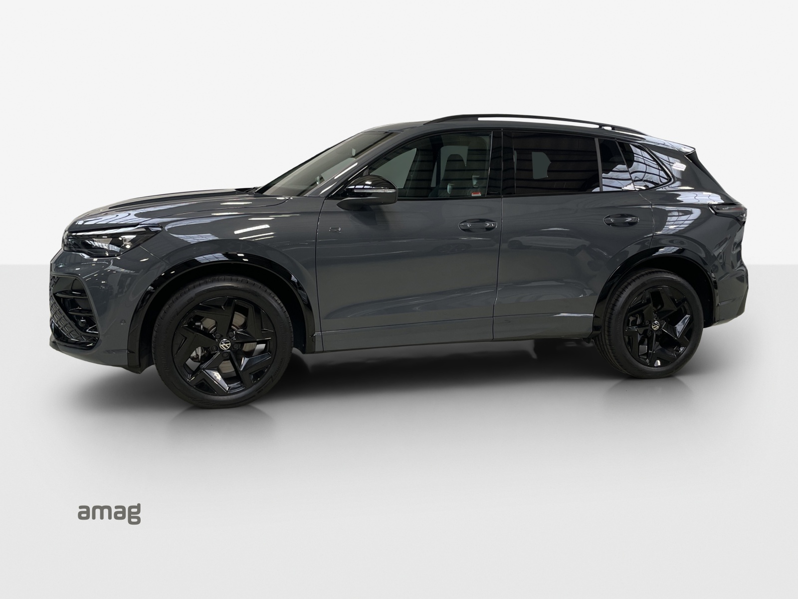 VW Tiguan 2.0 TSI DSG R-Line 4Motion-image-1