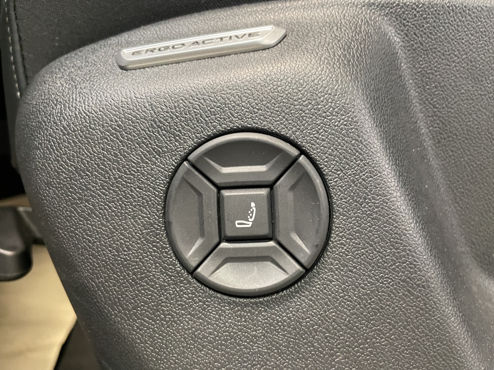 VW Tiguan 2.0 TSI DSG R-Line 4Motion-image-14