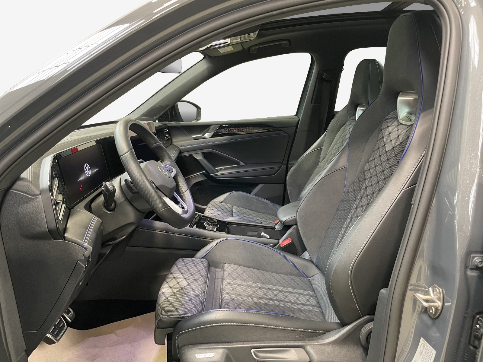 VW Tiguan 2.0 TSI DSG R-Line 4Motion-image-7