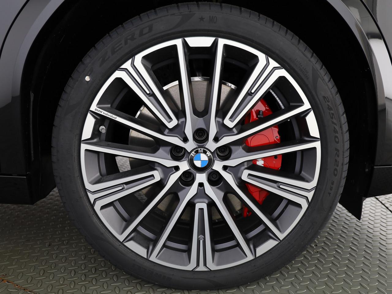 BMW iX2 30 xDrive-image-28