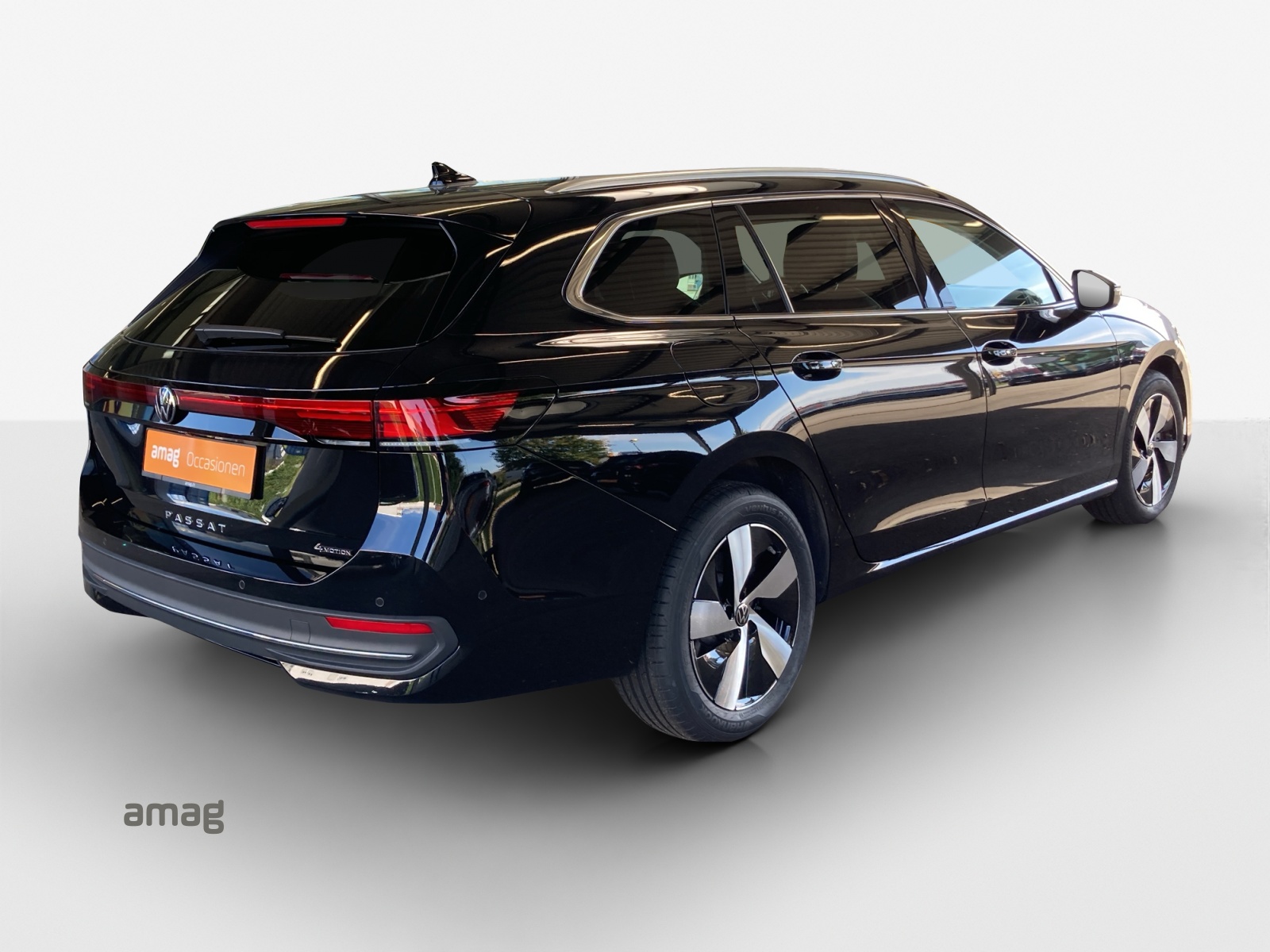 VW Passat Variant 2.0 TDI evo Business 4 Motion DSG-image-4