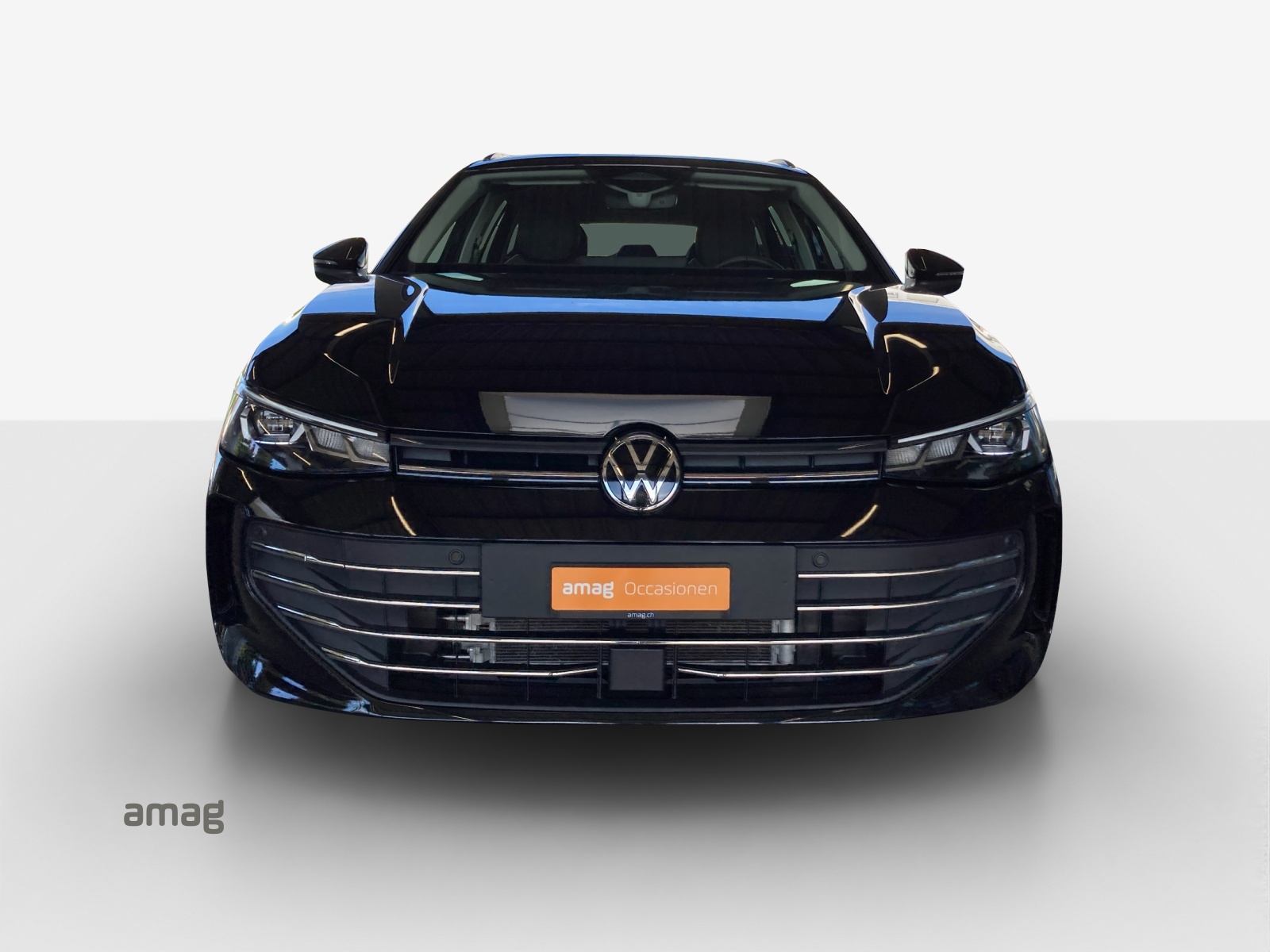 VW Passat Variant 2.0 TDI evo Business 4 Motion DSG-image-6