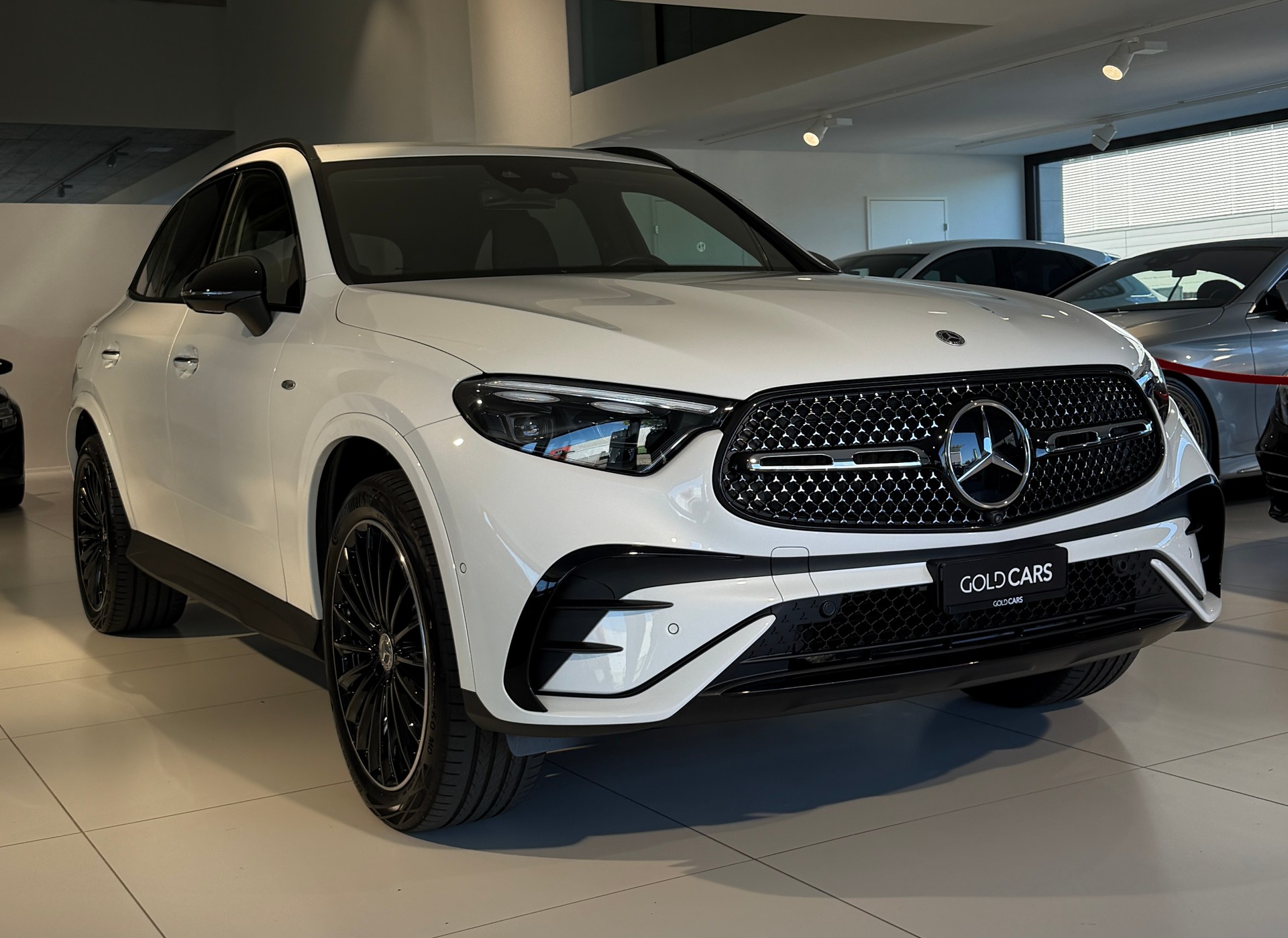 MERCEDES-BENZ GLC 300 e AMG-Line 4Matic 9G-Tronic-image-1