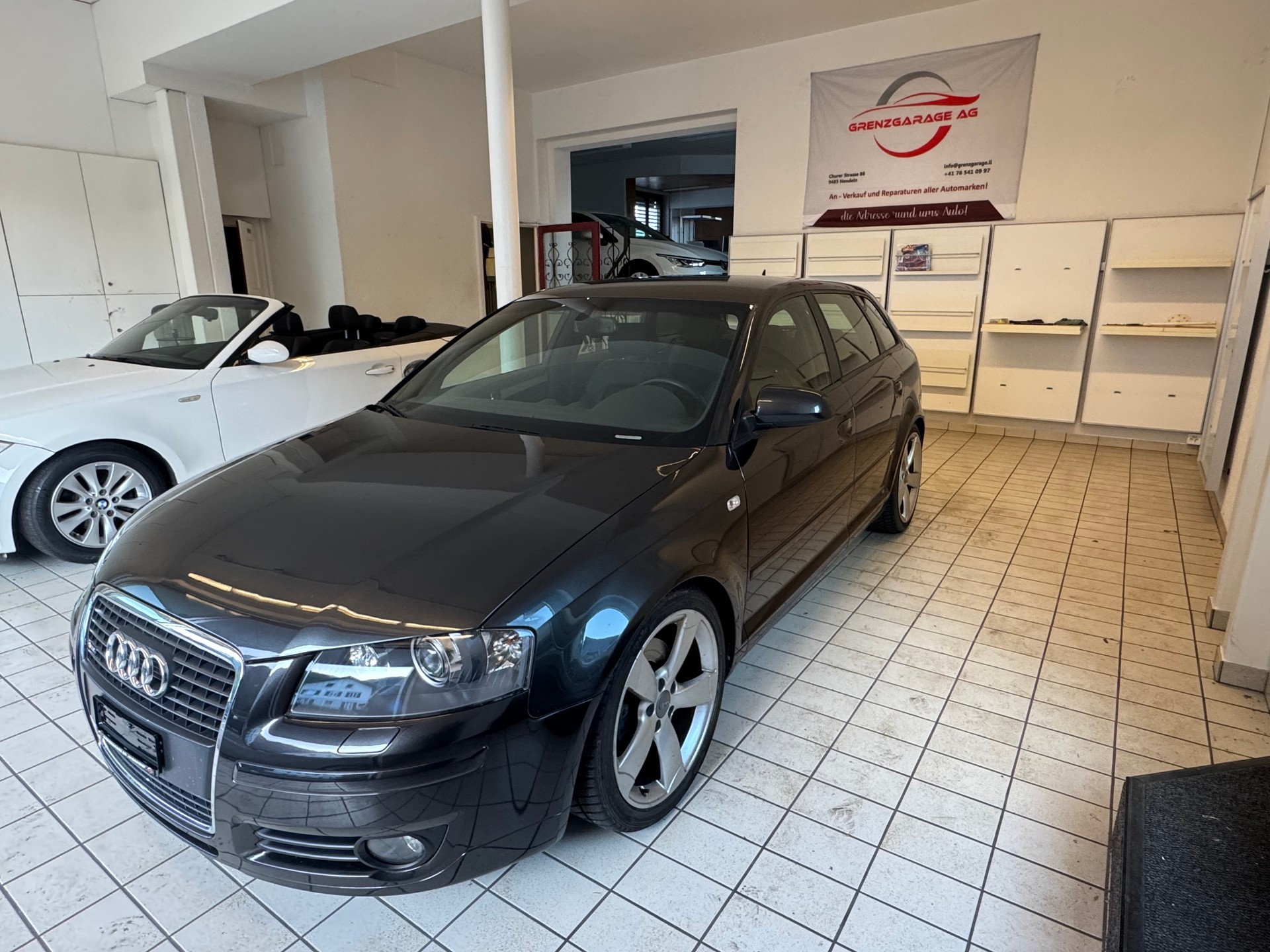 AUDI A3 Sportback 2.0 Turbo FSI Ambition quattro-image-2