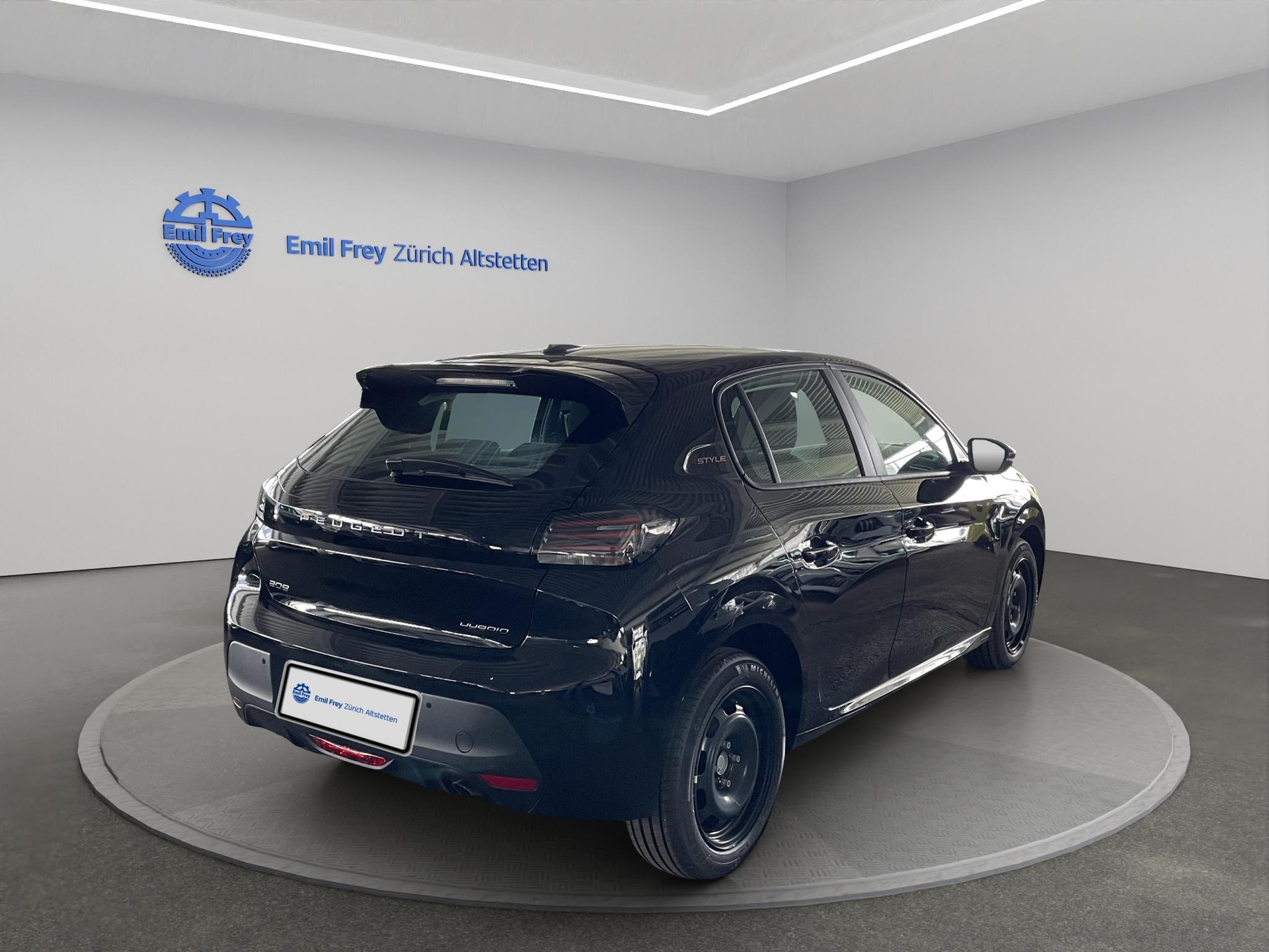PEUGEOT 208 1.2 Hybrid Style-image-2