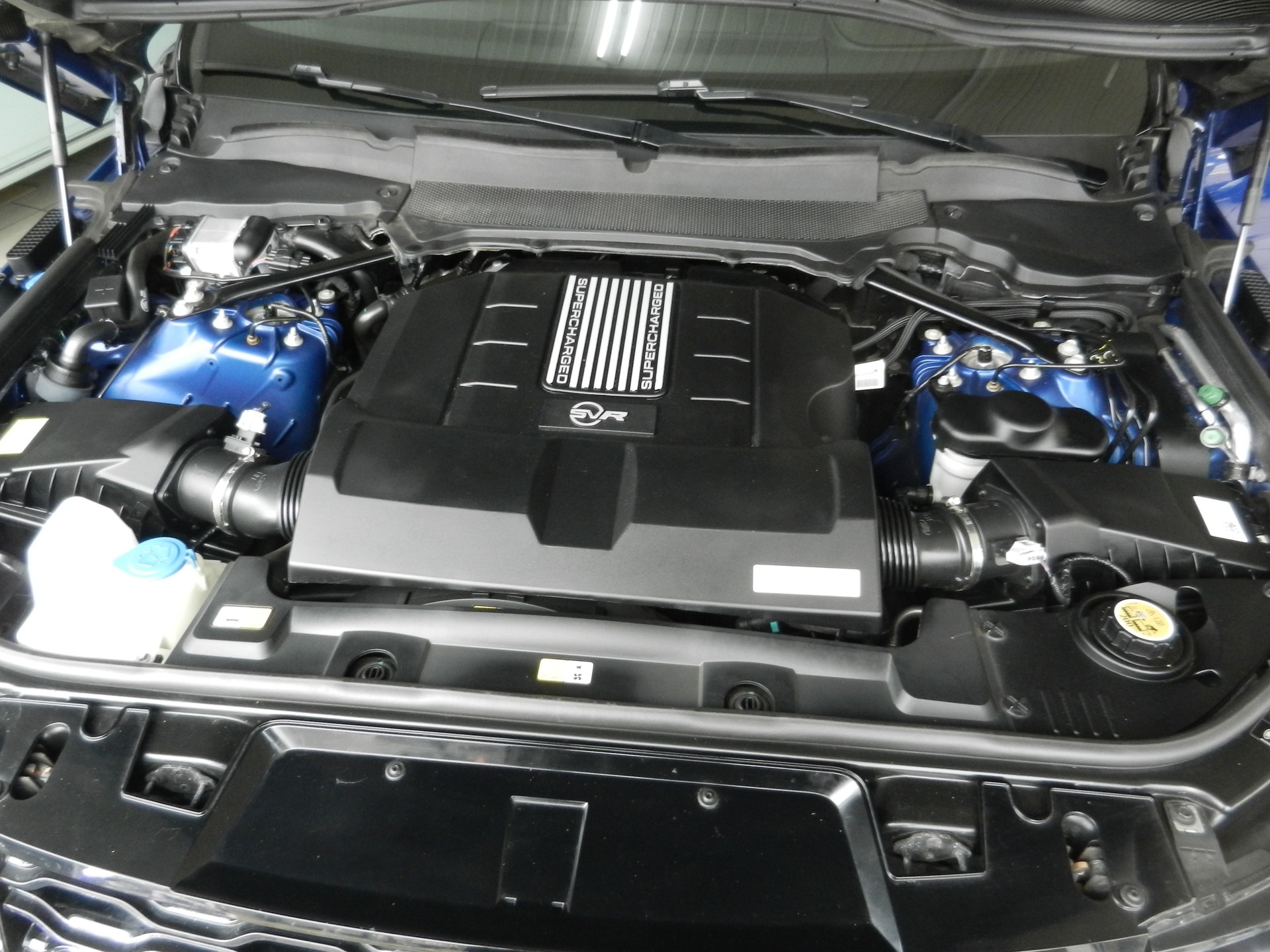 LAND ROVER Range Rover Sport 5.0 V8 S/C SVR Automatic-image-15