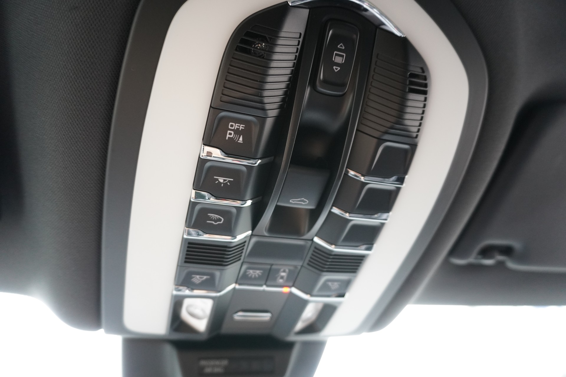 PORSCHE Macan GTS PDK-image-33