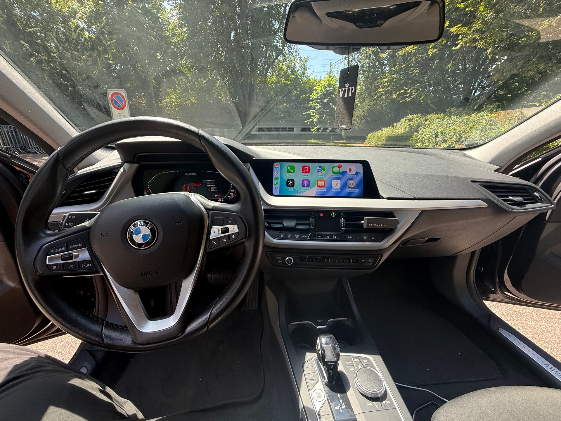 BMW 118i-image-4