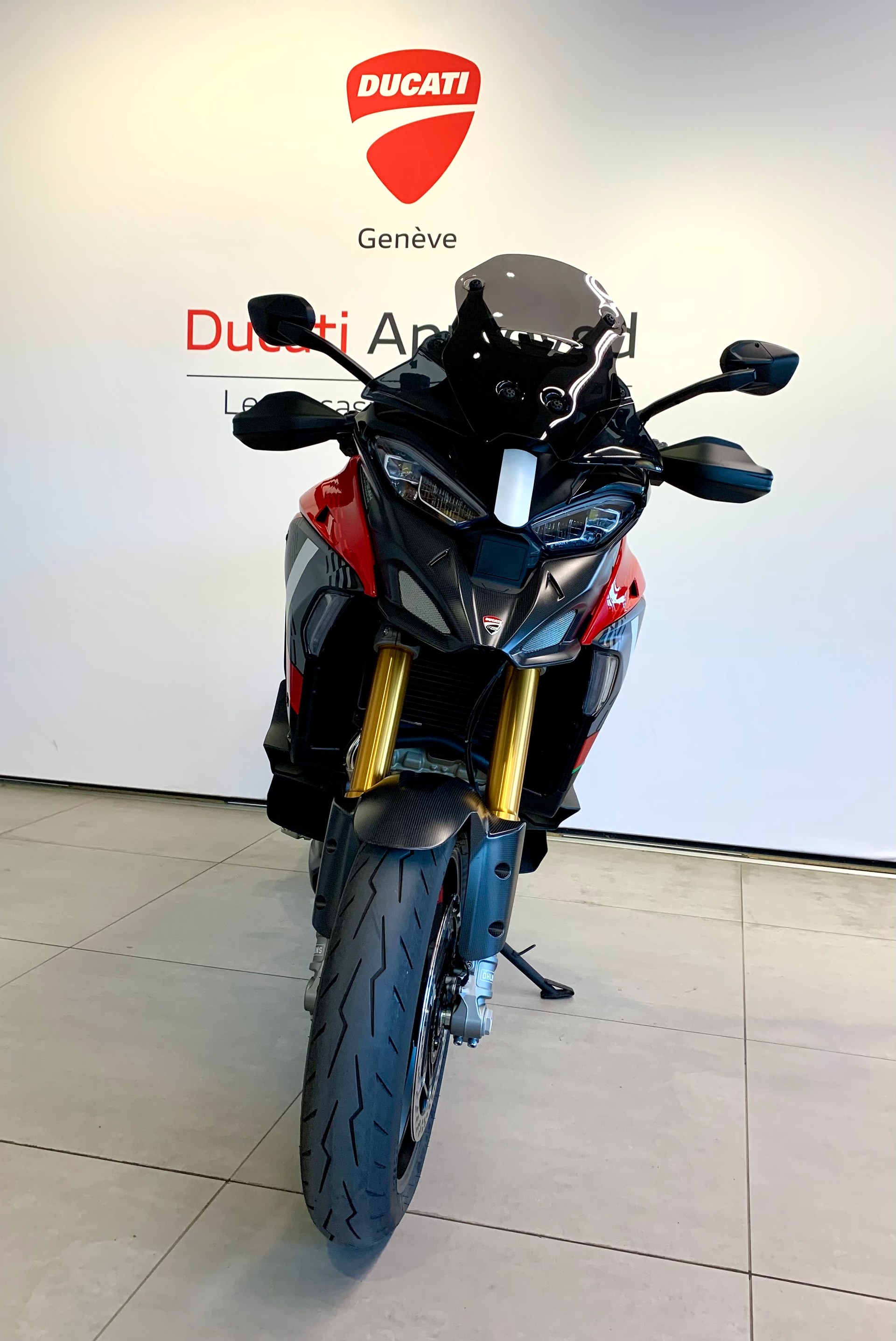 DUCATI Multistrada V4 Pikes Peak-showroom-element-2