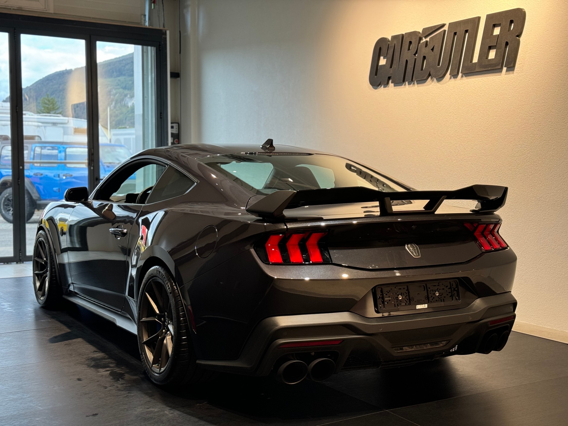 FORD Mustang Fastback 5.0 V8 Dark Horse US Version Handling Pack - DARK GREY MATTER (CARBON BLACK) 🚀 RECARO 799.- pro Monat!-image-9