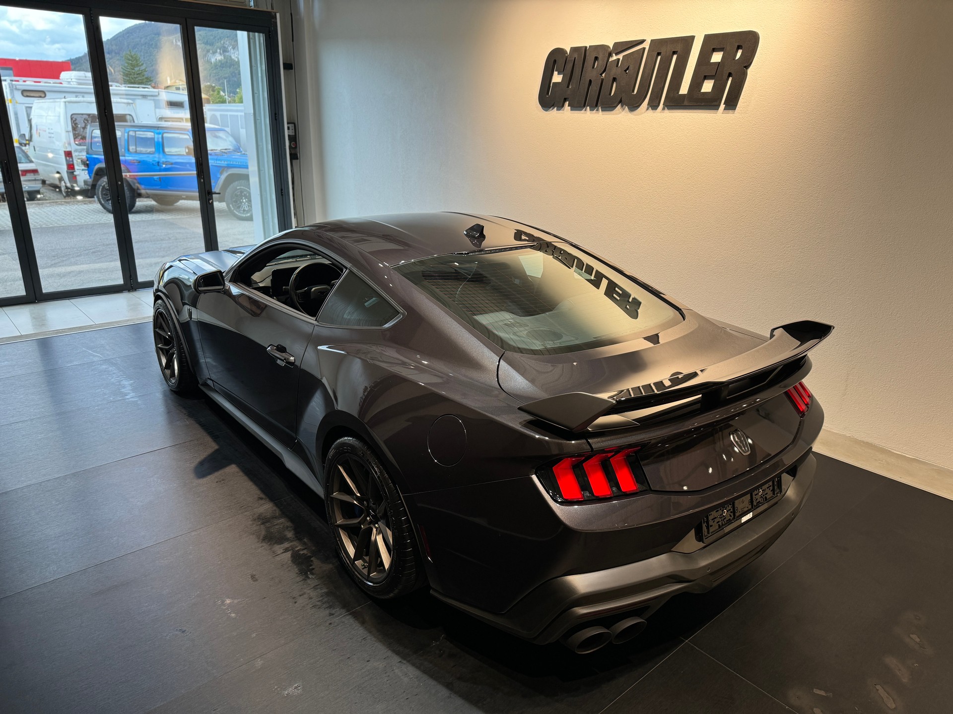 FORD Mustang Fastback 5.0 V8 Dark Horse US Version Handling Pack - DARK GREY MATTER (CARBON BLACK) 🚀 RECARO 799.- pro Monat!-image-7