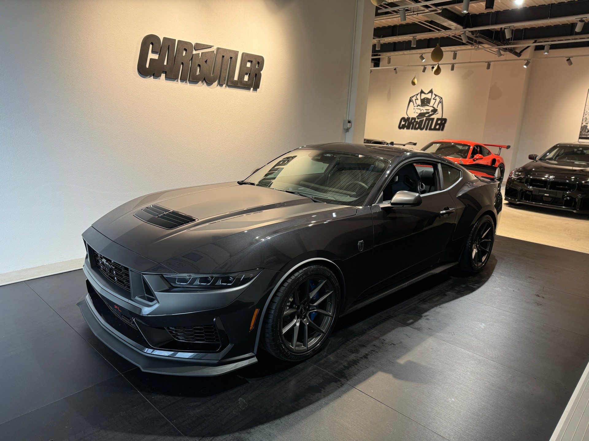 FORD Mustang Fastback 5.0 V8 Dark Horse US Version Handling Pack - DARK GREY MATTER (CARBON BLACK) 🚀 RECARO 799.- pro Monat!-image-5