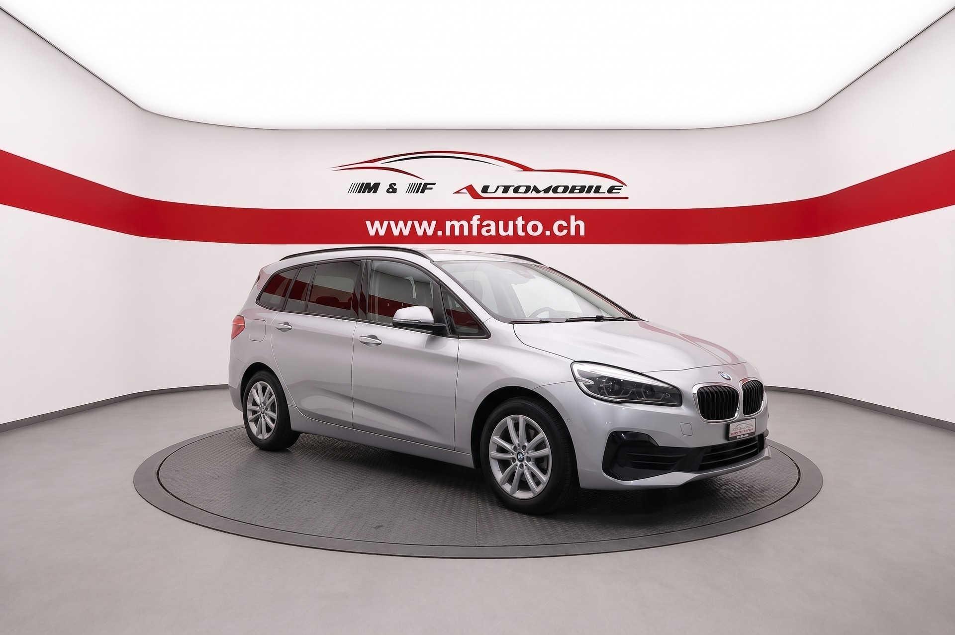 BMW 218d xDrive Gran Tourer-image-2