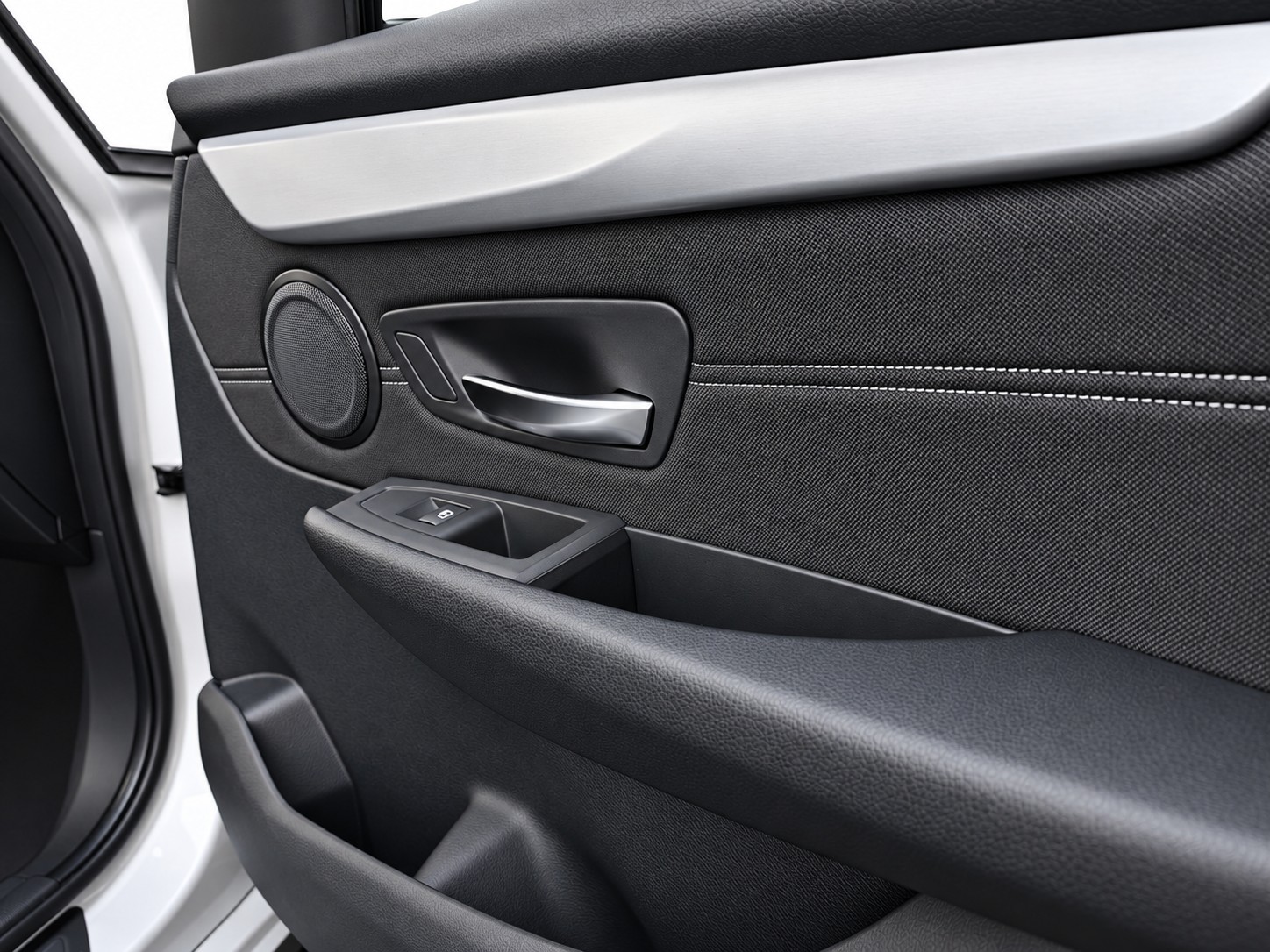 BMW 218d xDrive Gran Tourer-image-21