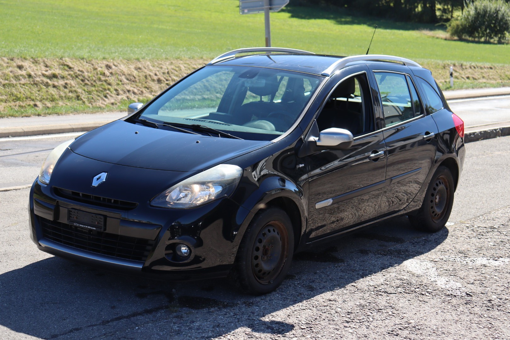 RENAULT Clio Grandtour 1.2 16V Turbo Night&Day • Expertise du jour-image-2