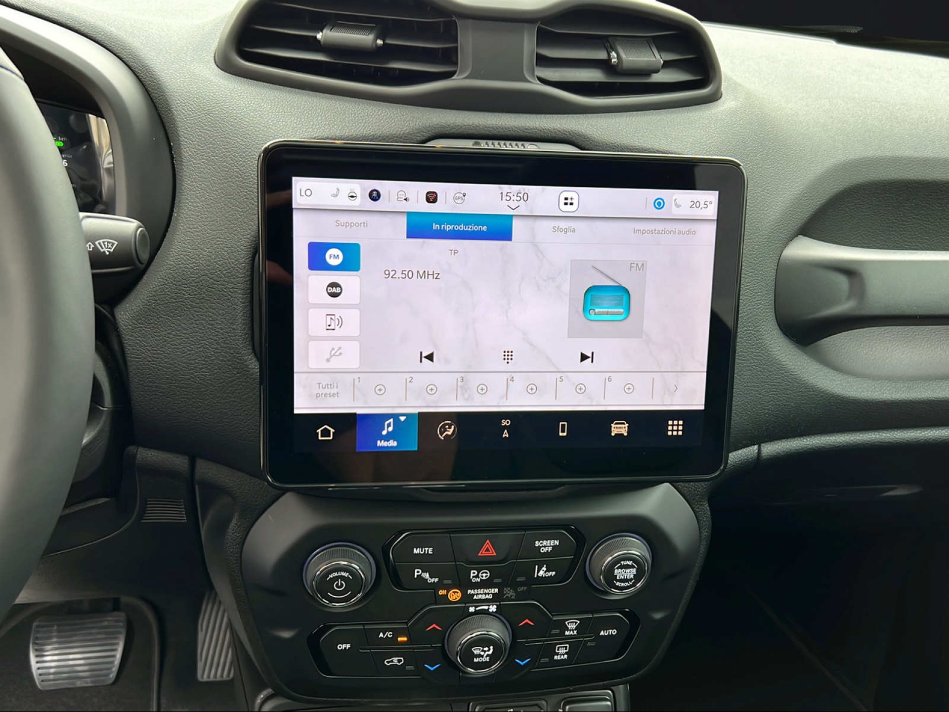 JEEP Renegade 1.3 North Star 4xe-image-11