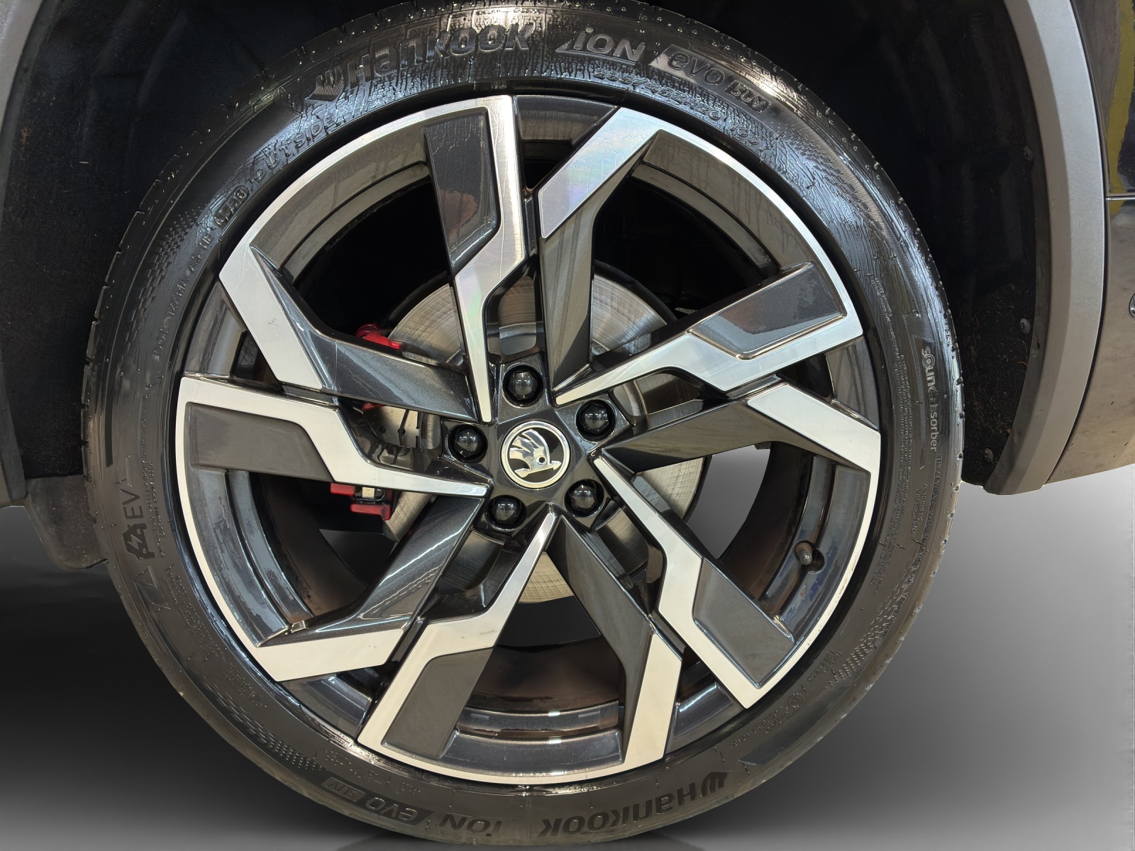 SKODA Kodiaq 2.0 TSI 4x4 RS-image-14