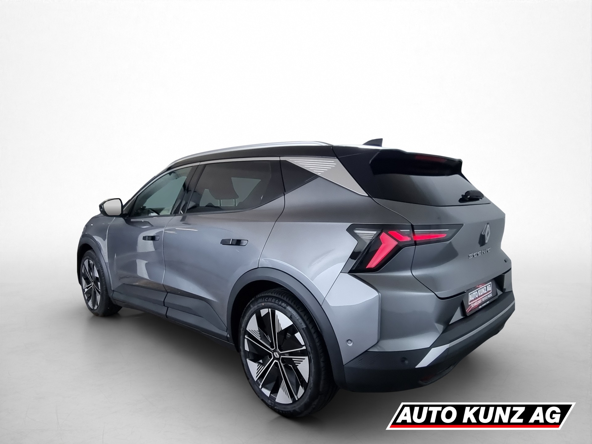 RENAULT Scénic E-Tech Long Range Techno-showroom-element-3