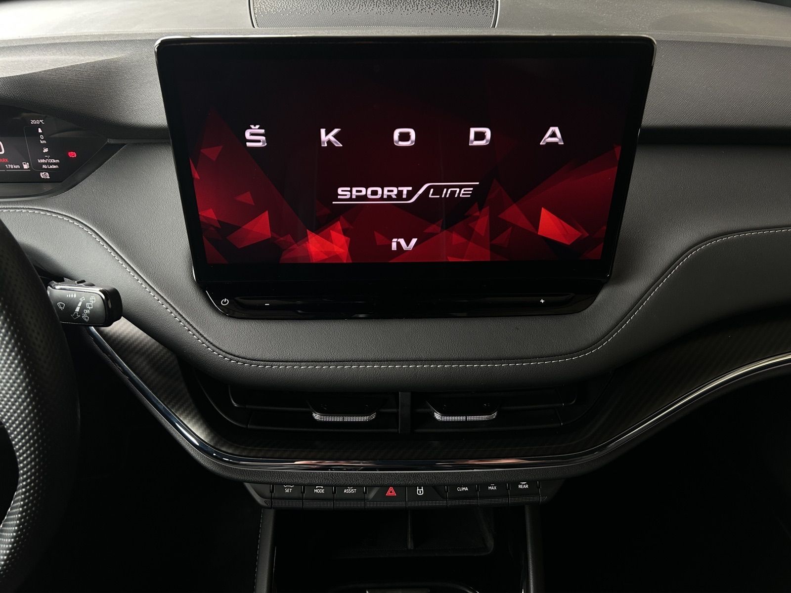 SKODA Enyaq iV 60 SportLine-image-13