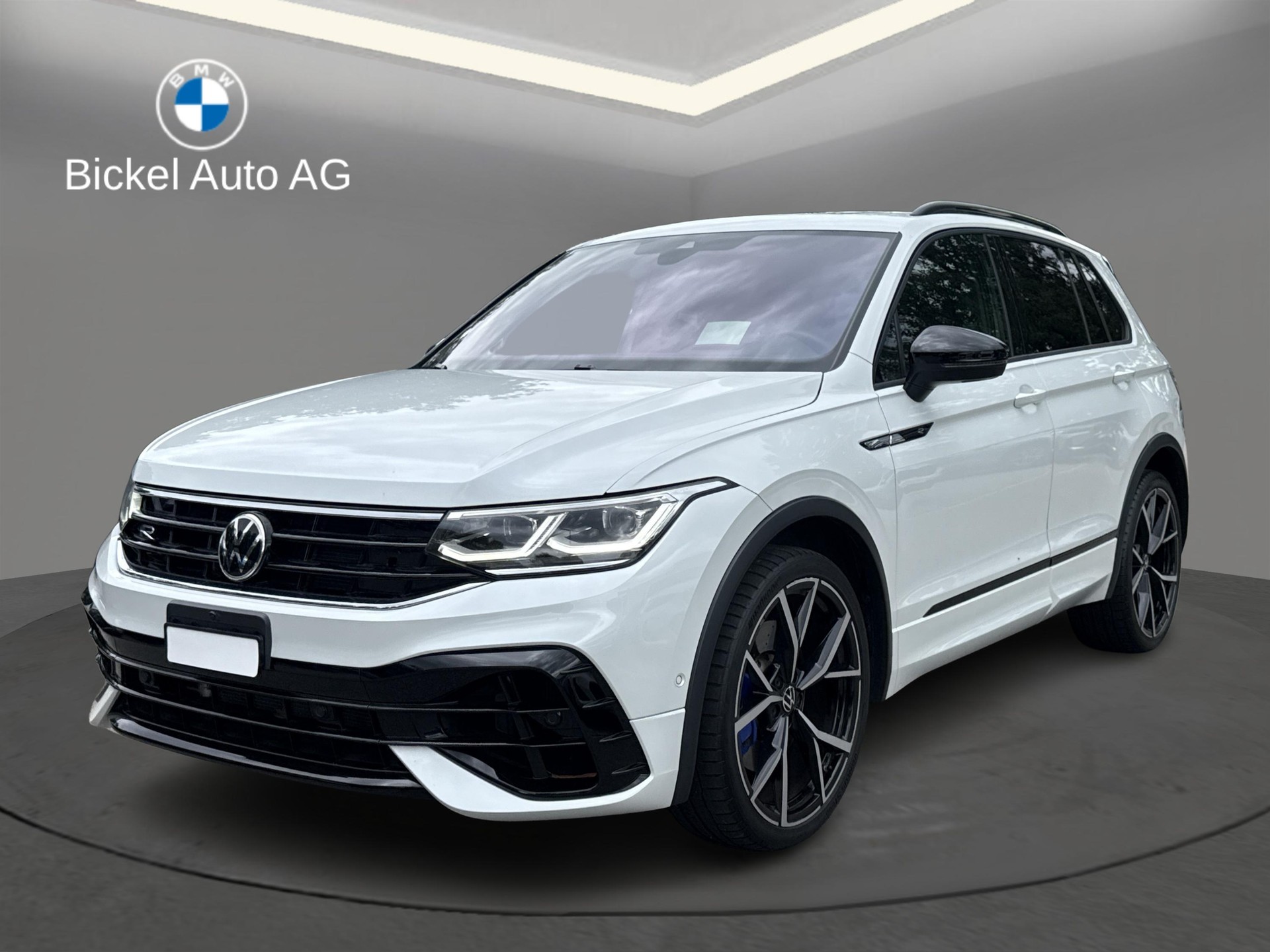 VW Tiguan 2.0TSI R 4Motion-image-0