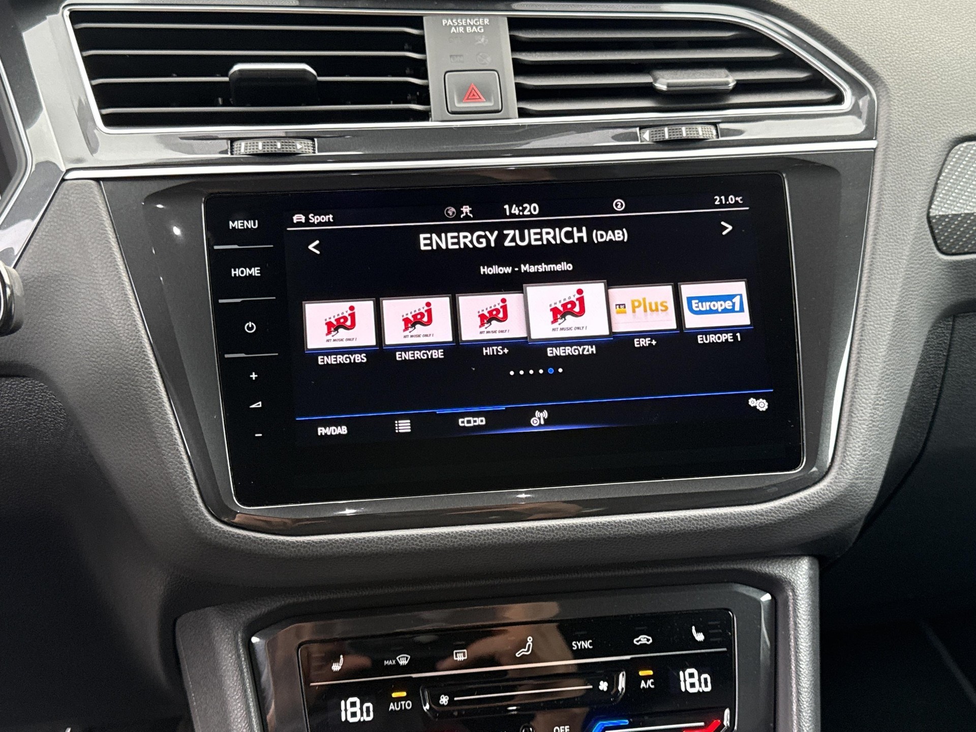 VW Tiguan 2.0TSI R 4Motion-image-11
