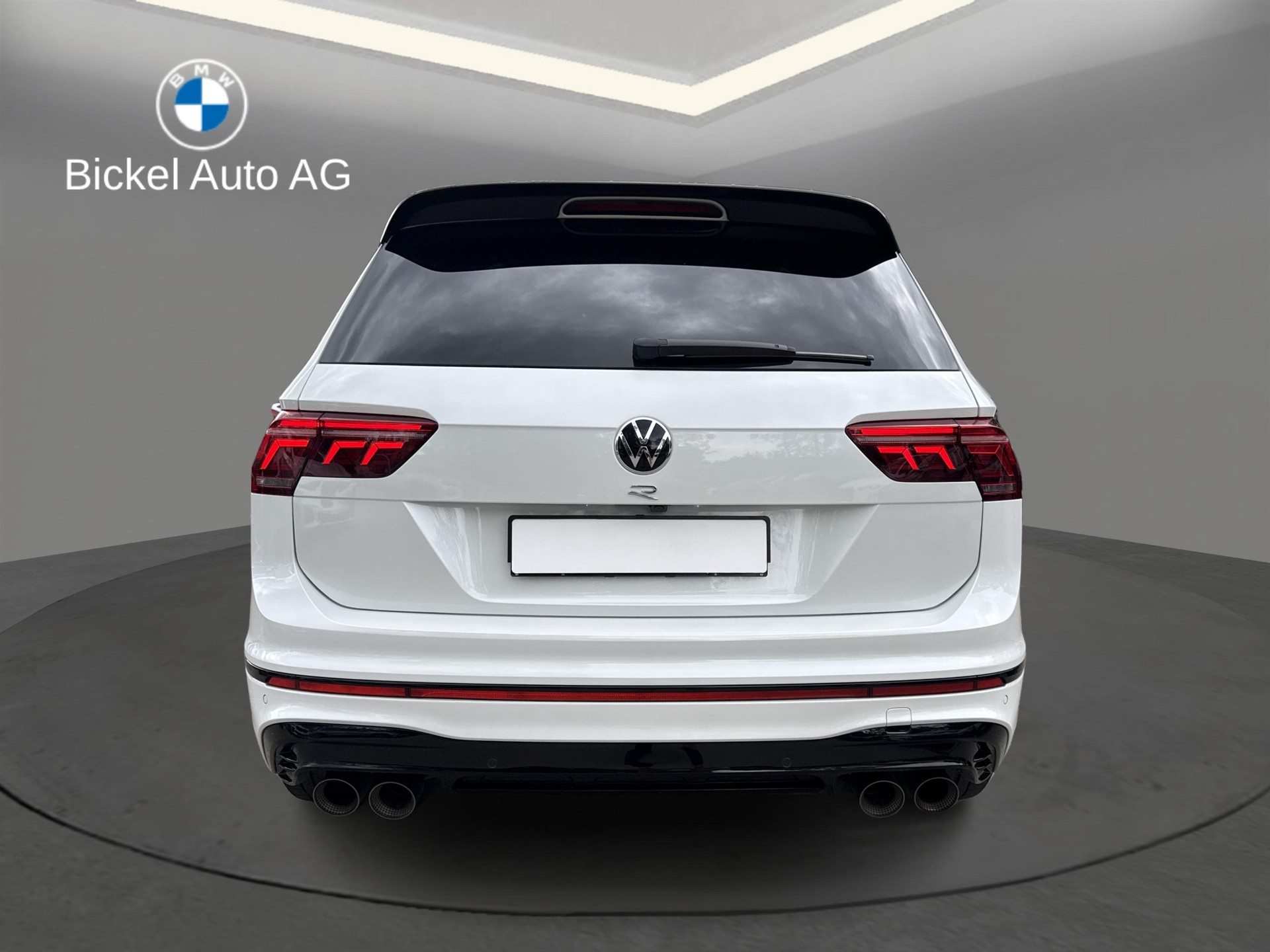VW Tiguan 2.0TSI R 4Motion-image-5