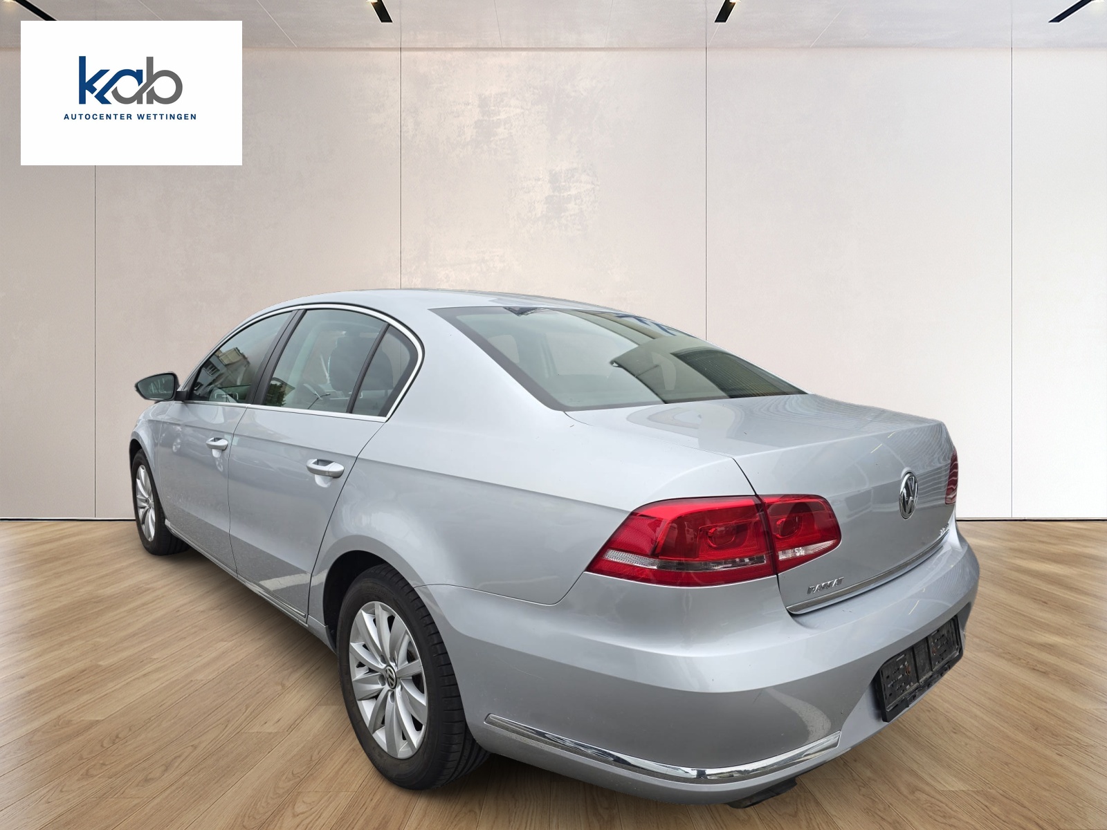 VW Passat 2.0 TDI BlueMotion Technology Trendline-image-5