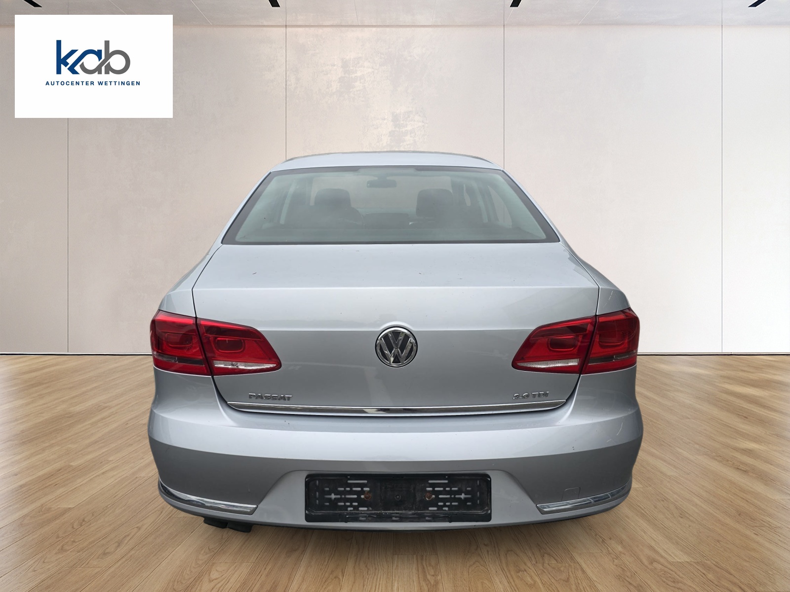 VW Passat 2.0 TDI BlueMotion Technology Trendline-image-4
